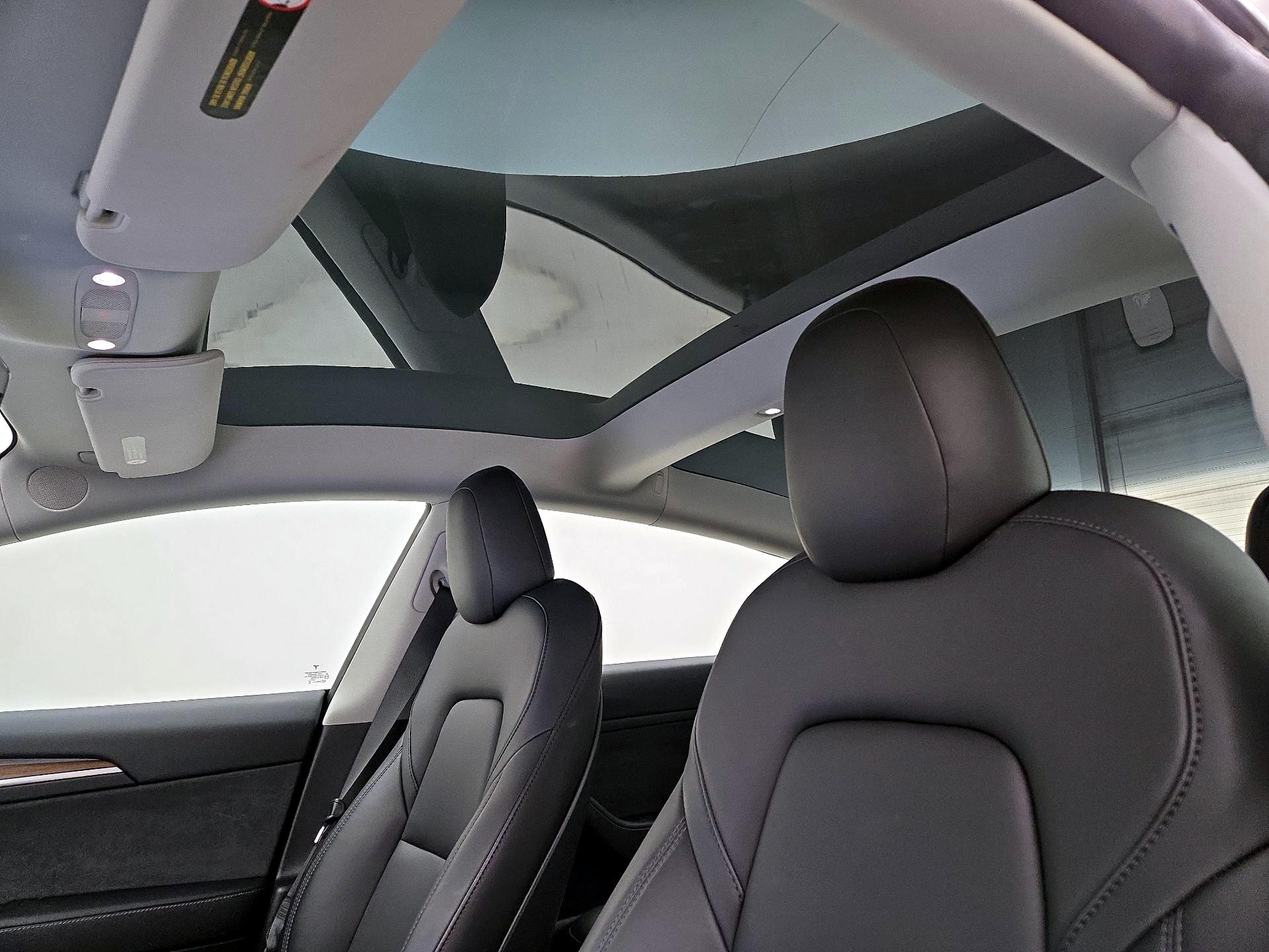 Thumbnail: 2022 Tesla Model 3 - 19
