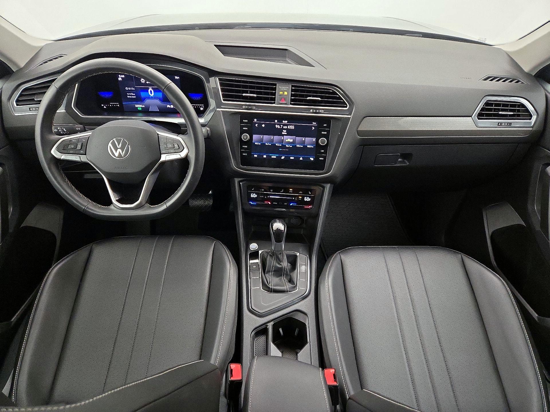 Thumbnail: 2022 Volkswagen Tiguan - 9