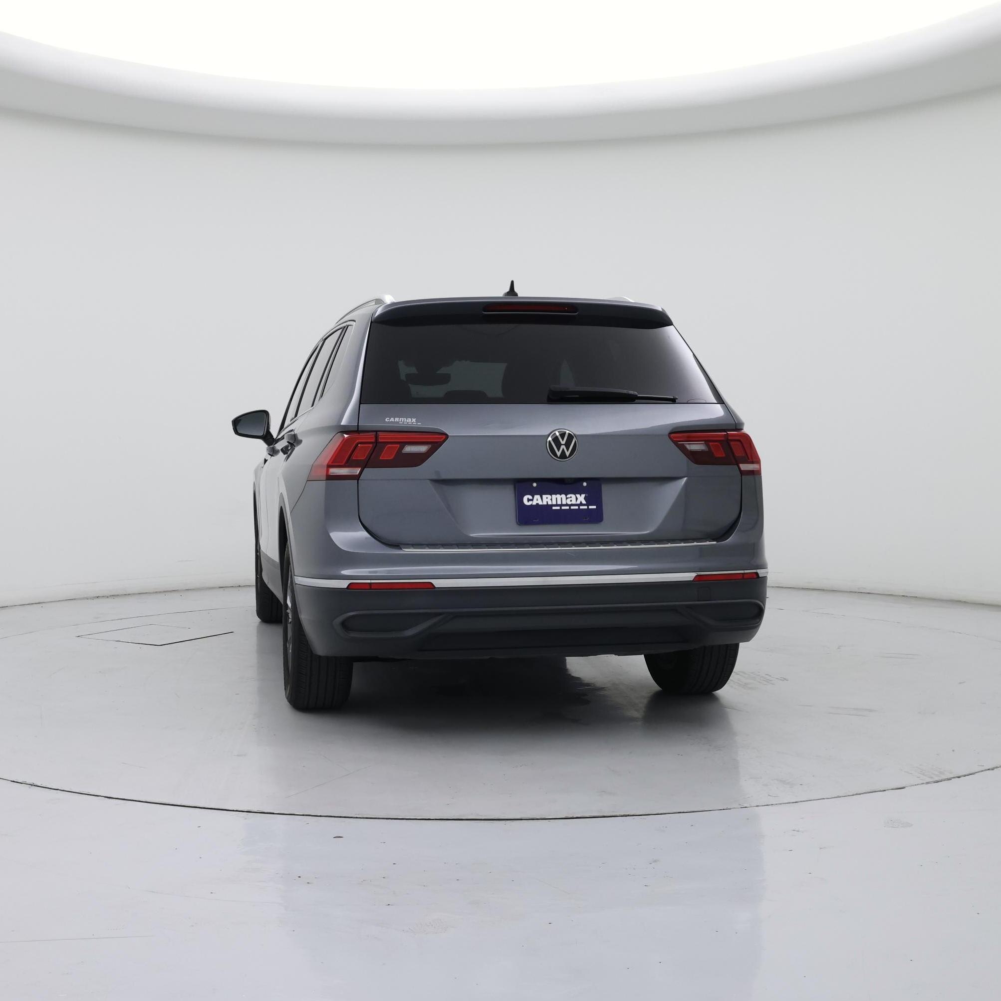 Thumbnail: 2022 Volkswagen Tiguan - 6