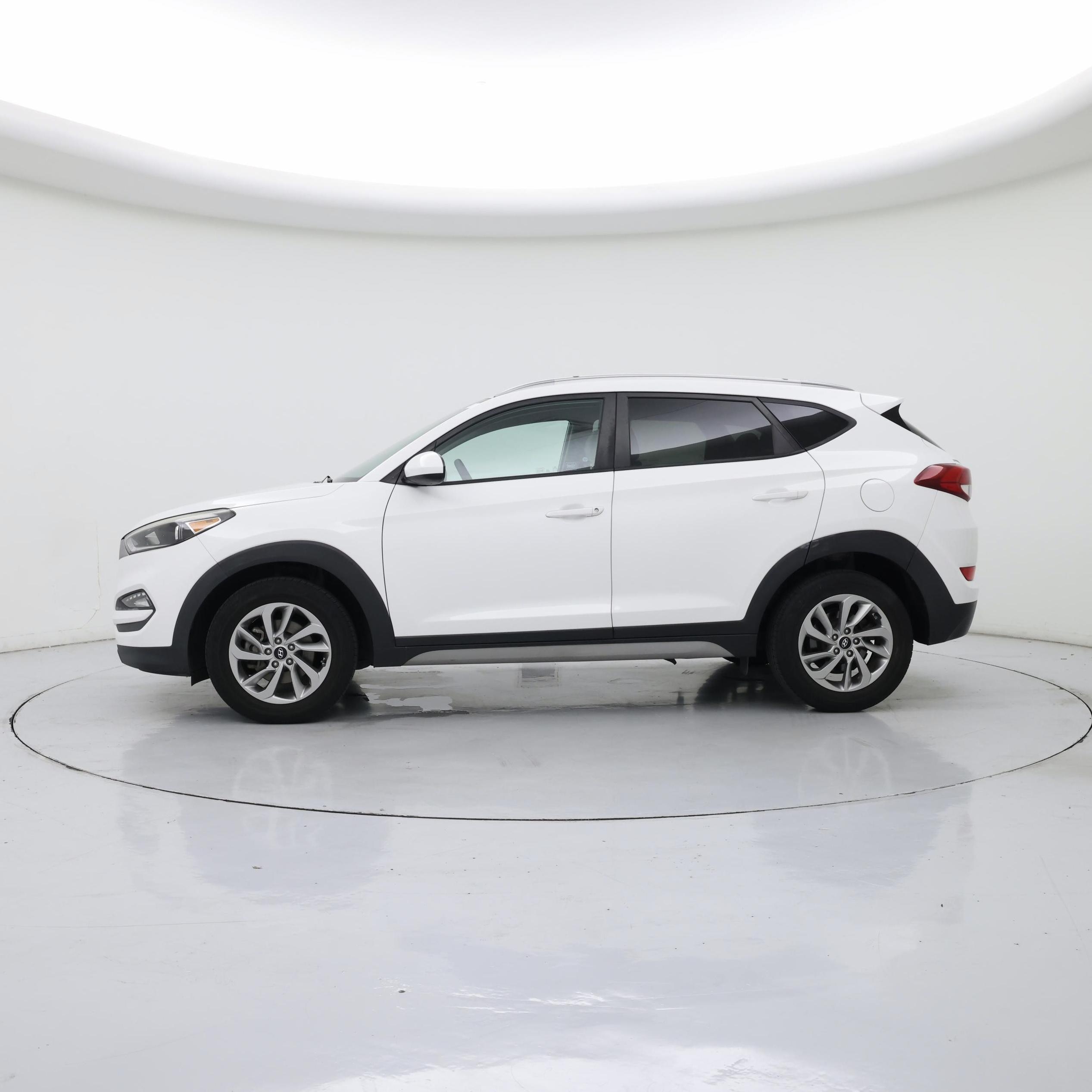 Thumbnail: 2018 Hyundai Tucson - 3