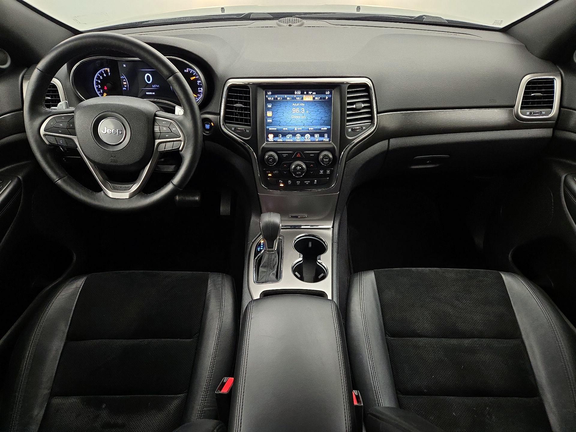 Thumbnail: 2017 Jeep Grand Cherokee - 9