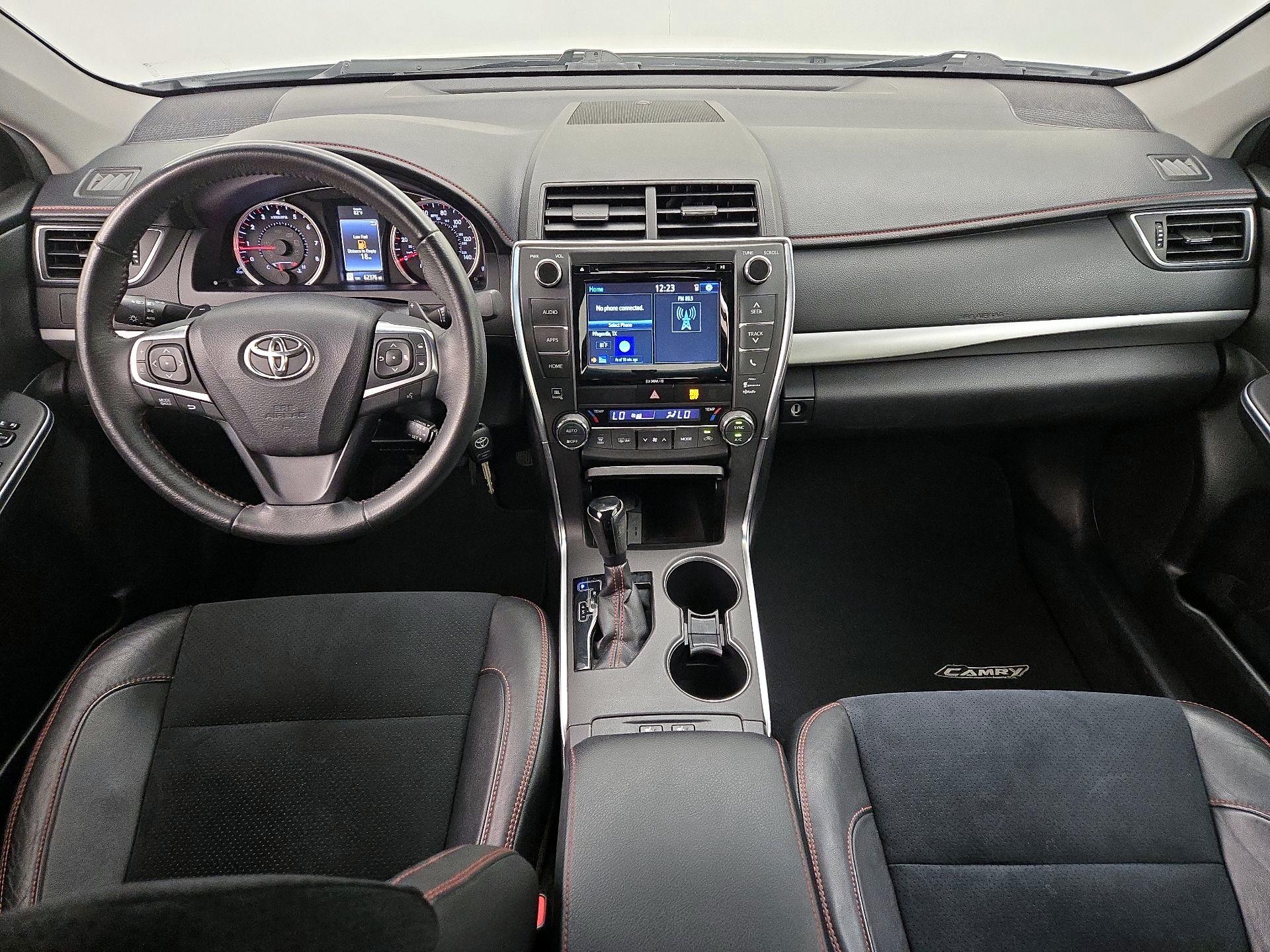 Thumbnail: 2017 Toyota Camry - 9
