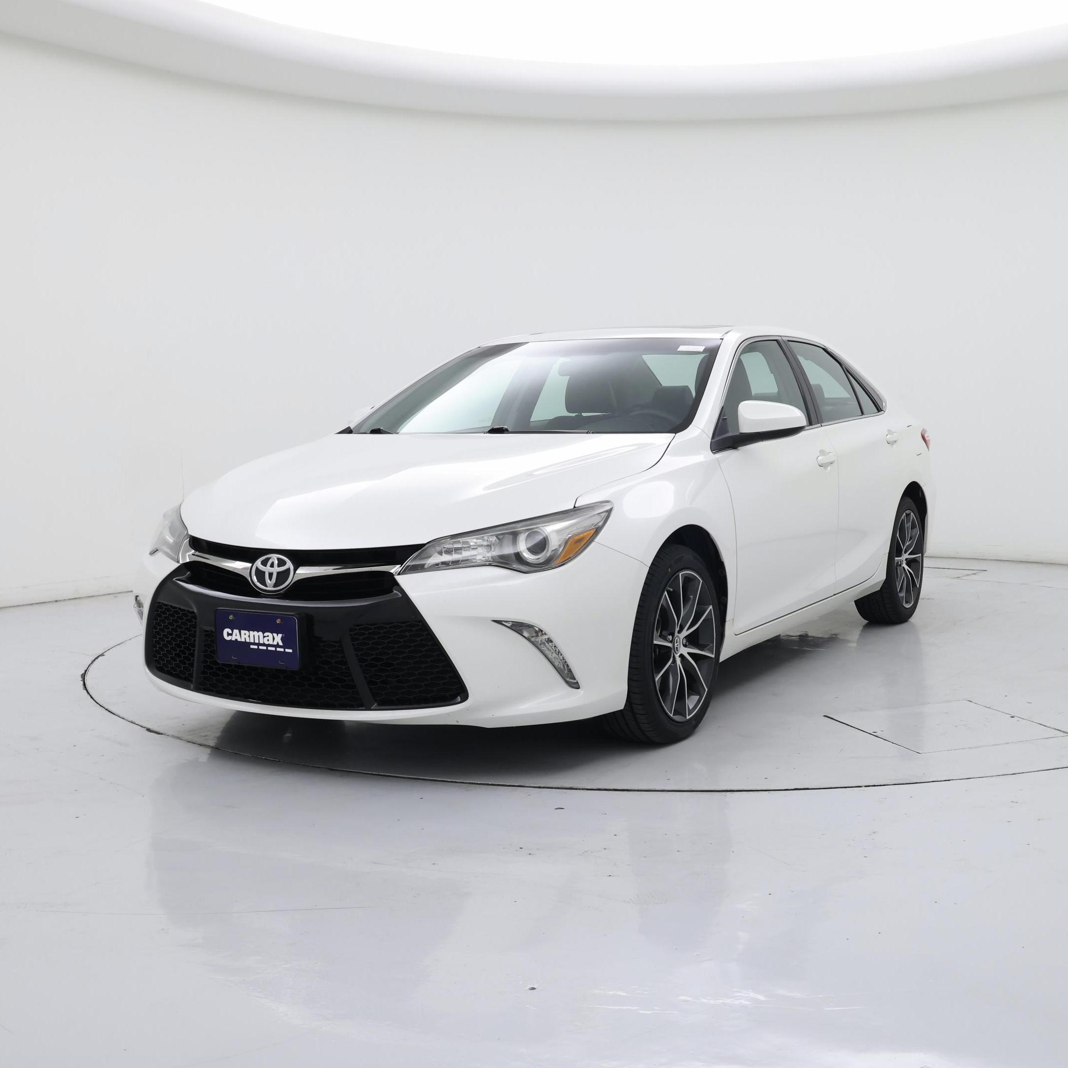 Thumbnail: 2017 Toyota Camry - 4