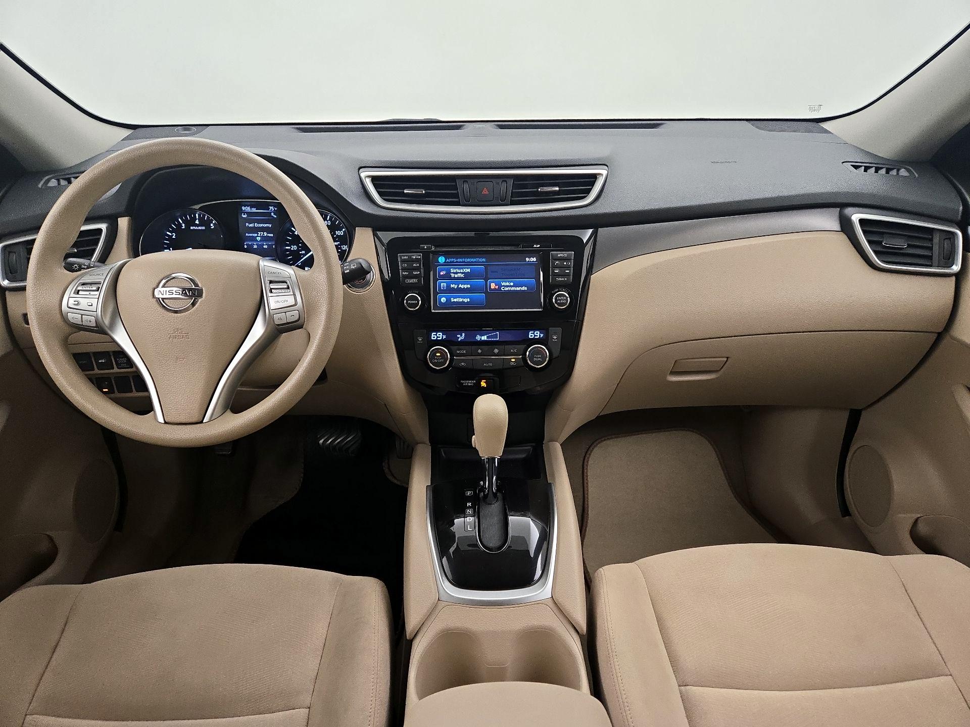 Thumbnail: 2015 Nissan Rogue - 9