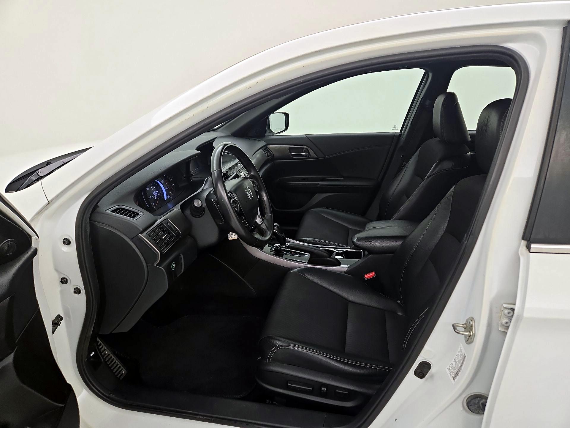 Thumbnail: 2016 Honda Accord - 11