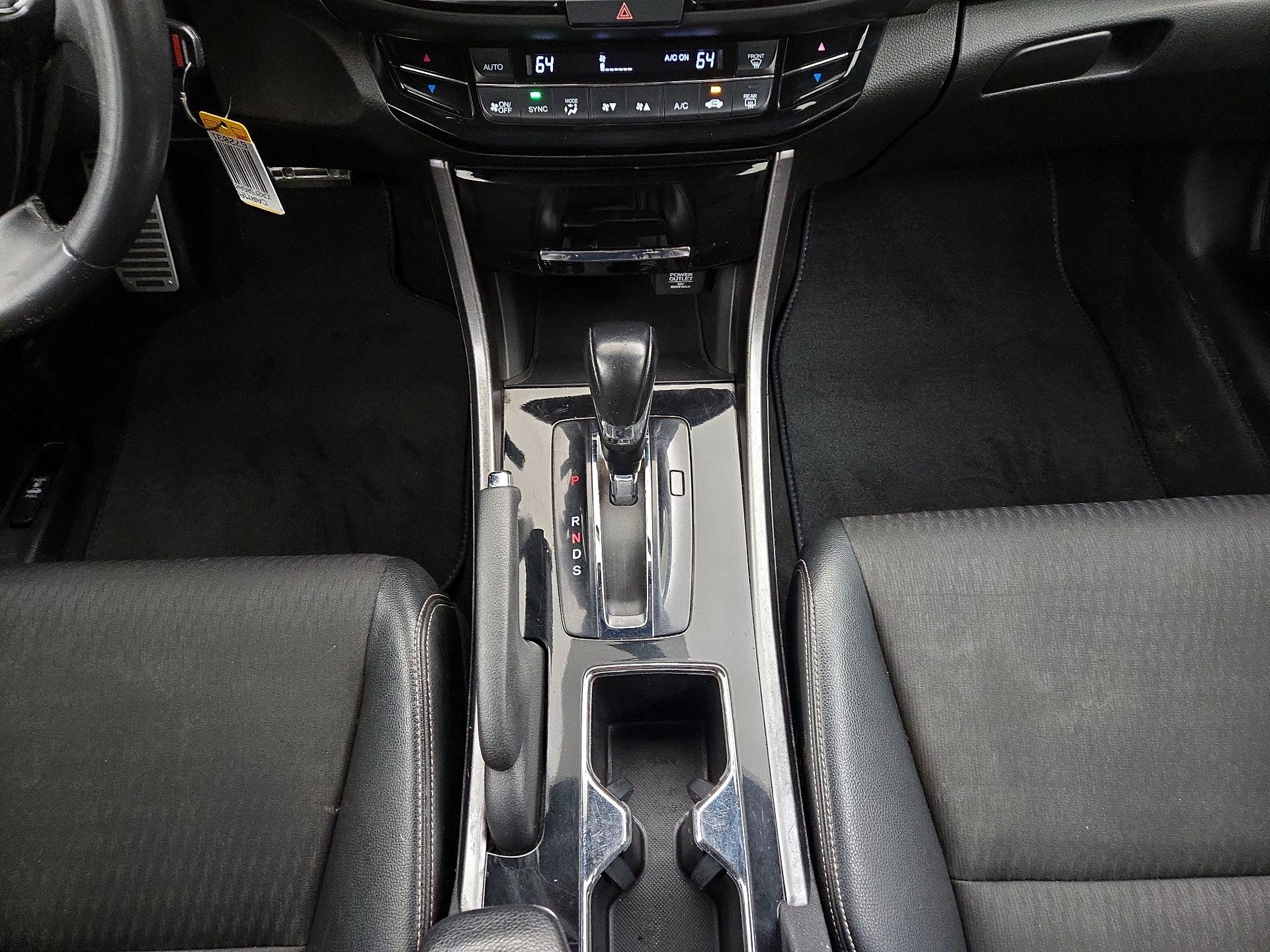 Thumbnail: 2016 Honda Accord - 17