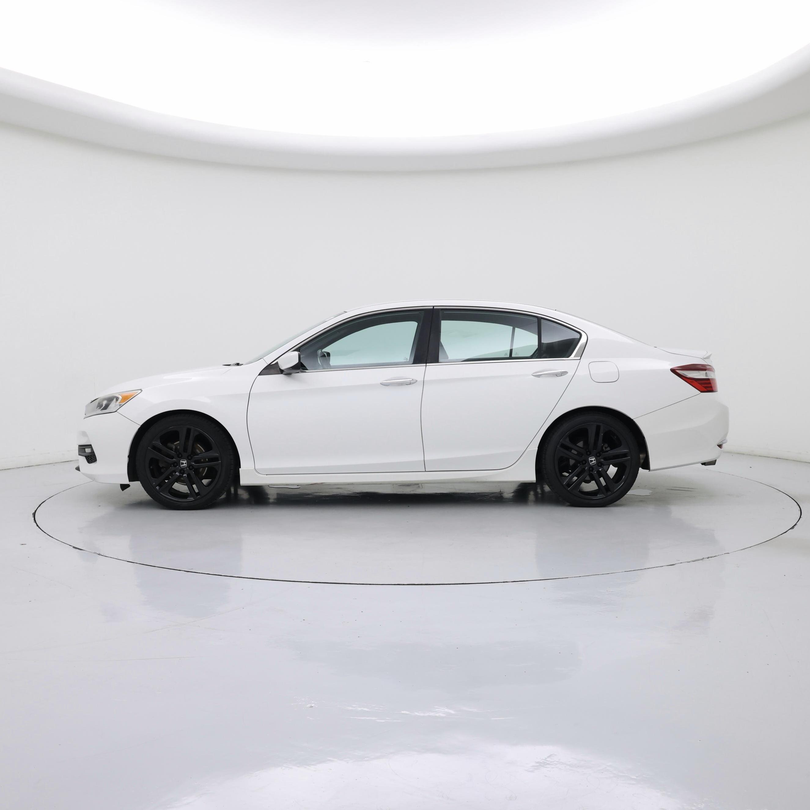 Thumbnail: 2016 Honda Accord - 3
