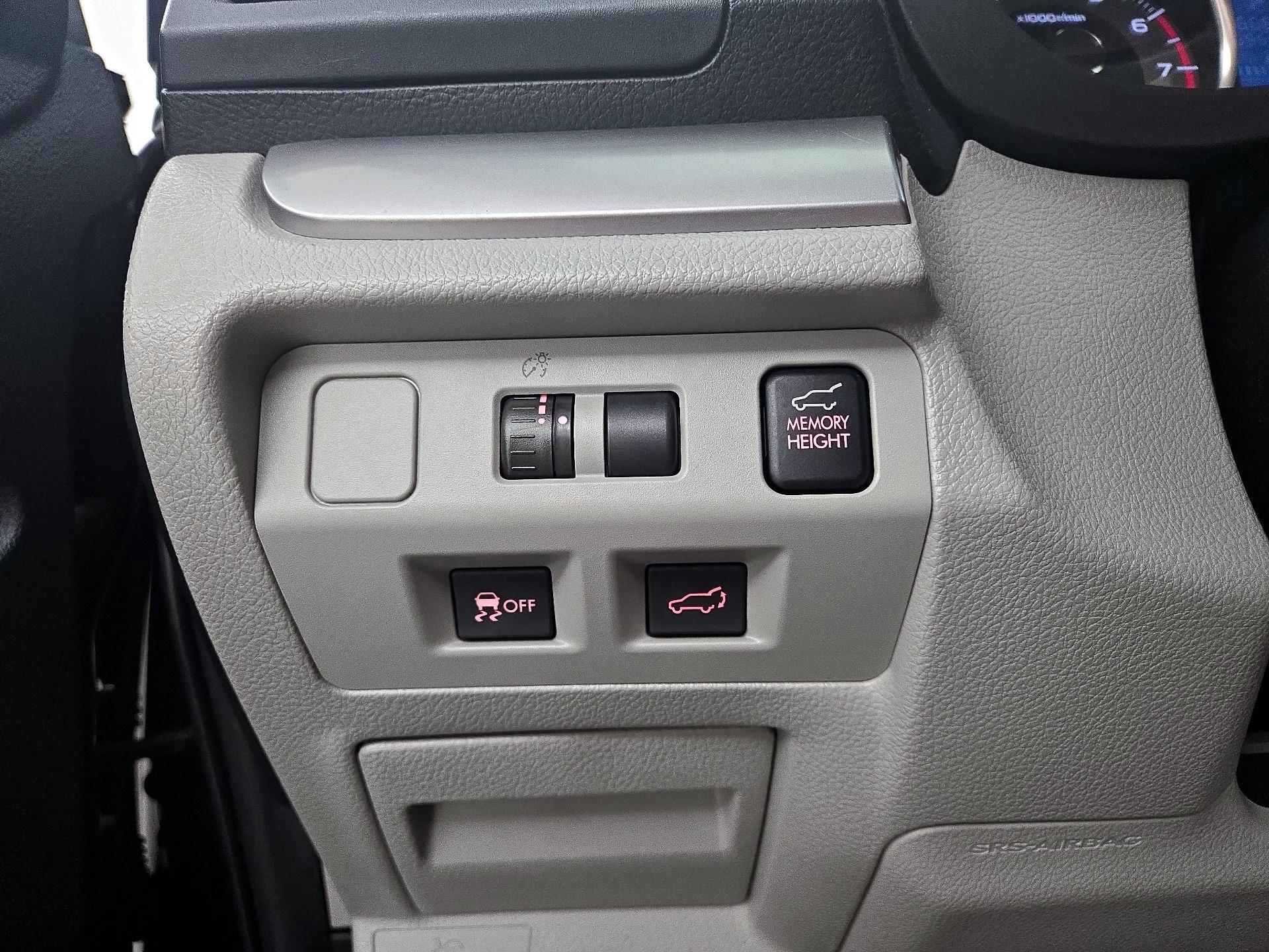 Thumbnail: 2015 Subaru Forester - 13