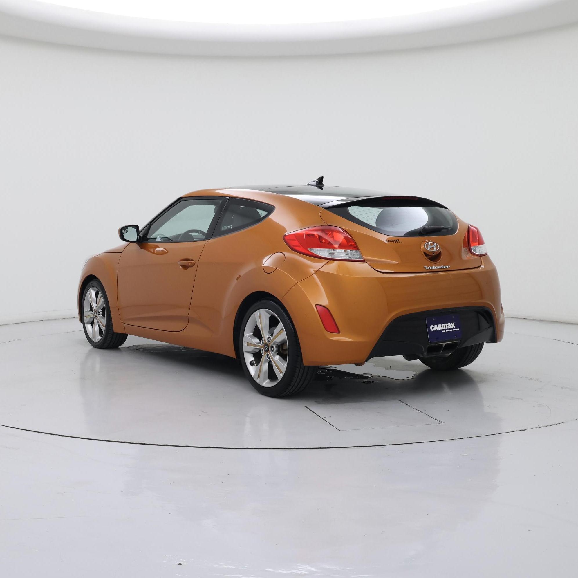 Thumbnail: 2016 Hyundai Veloster - 2