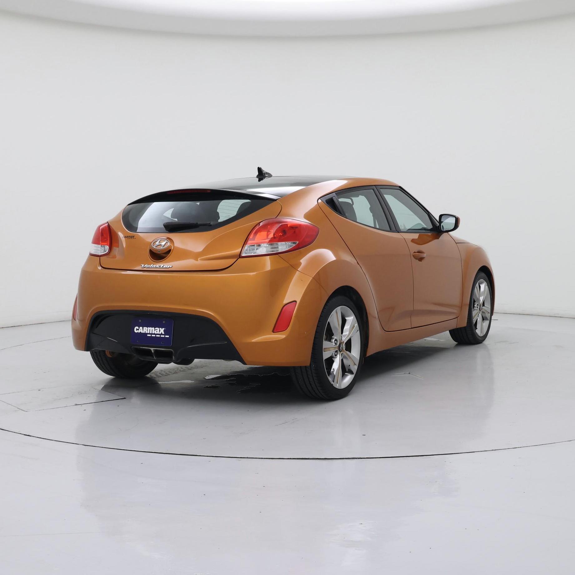 Thumbnail: 2016 Hyundai Veloster - 8