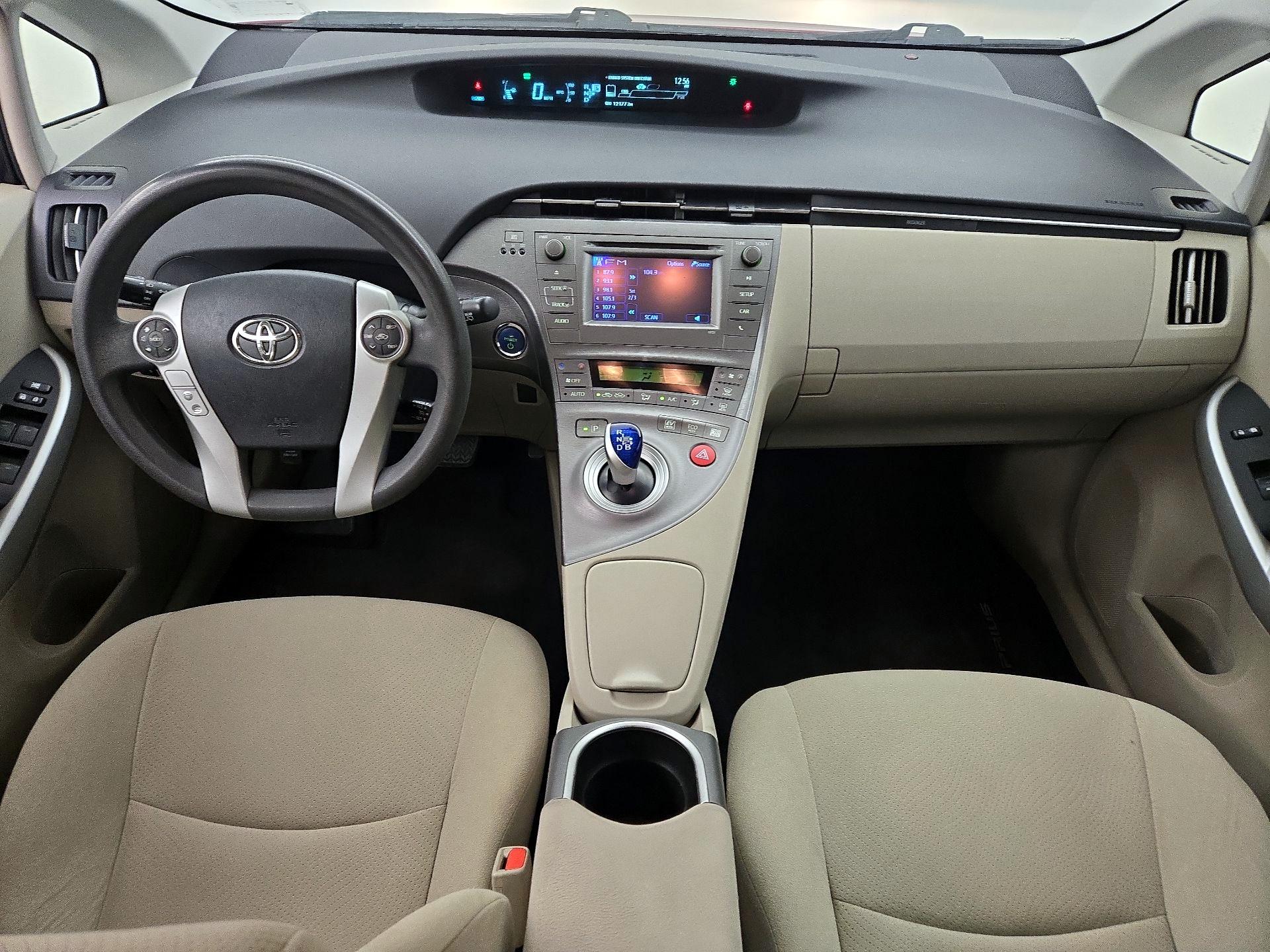 Thumbnail: 2014 Toyota Prius - 9