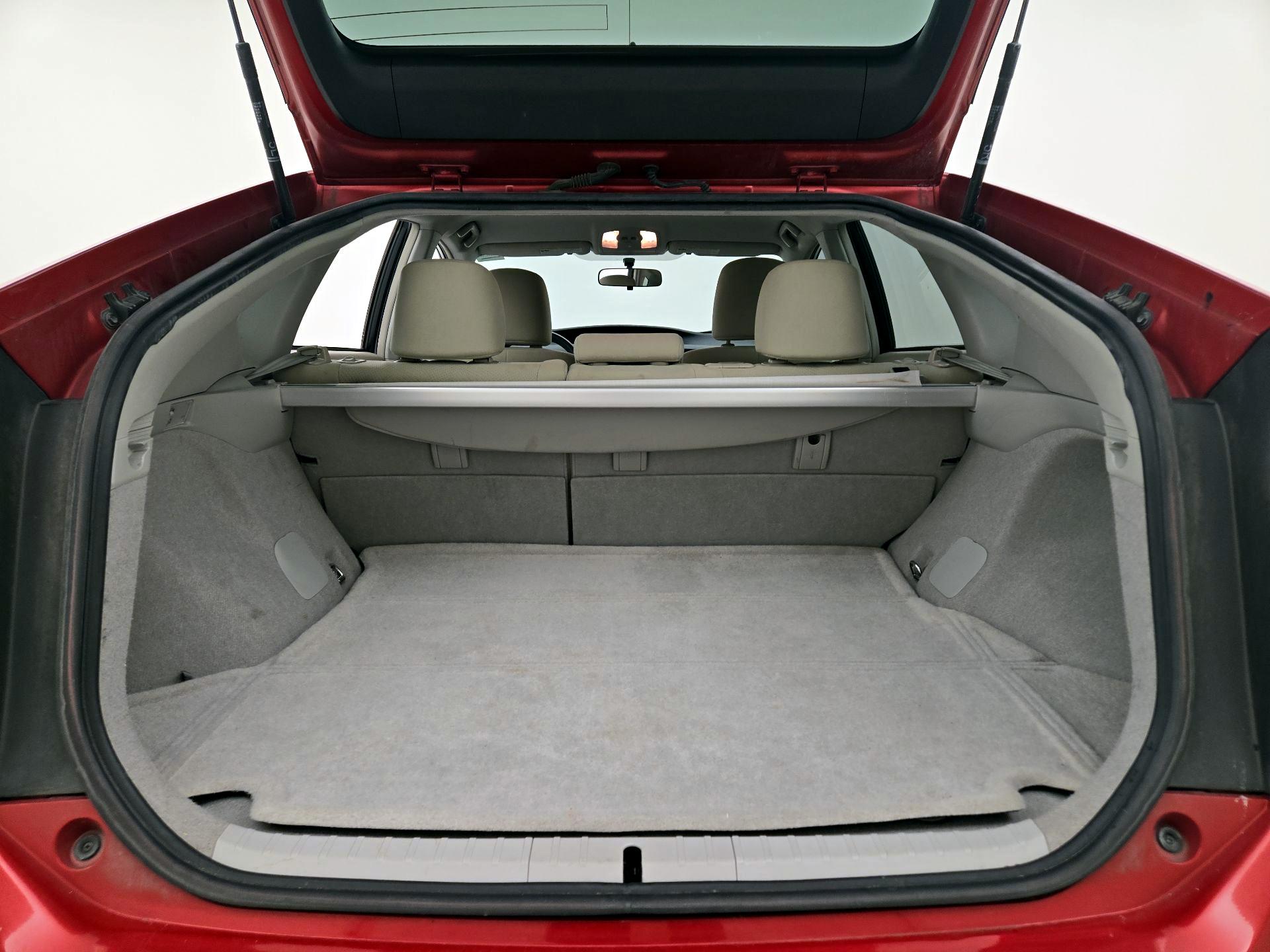 Thumbnail: 2014 Toyota Prius - 19