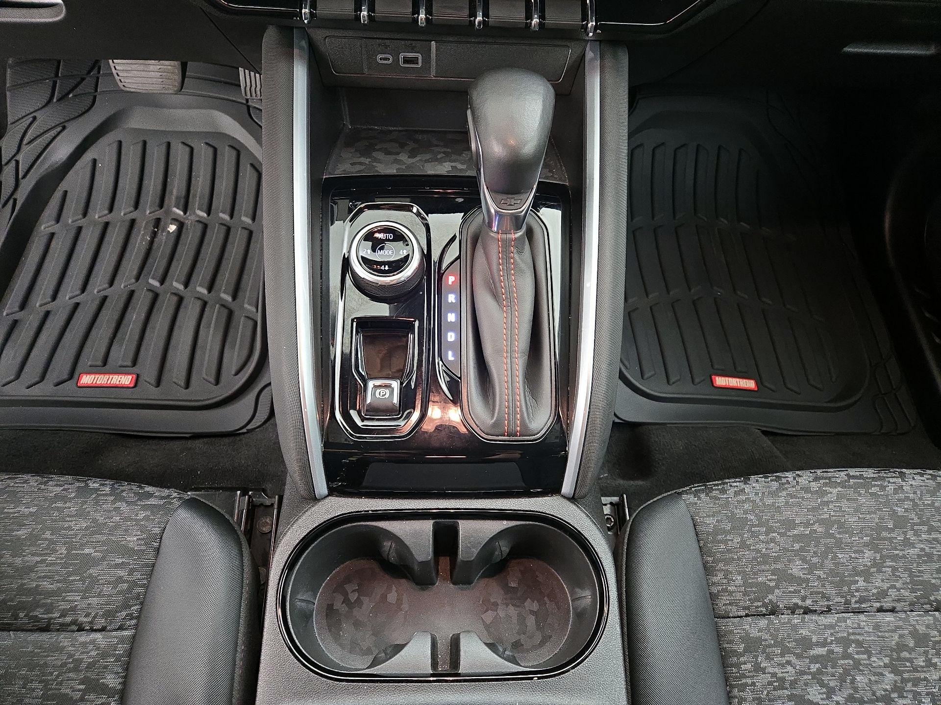 Thumbnail: 2023 Chevrolet Colorado - 18