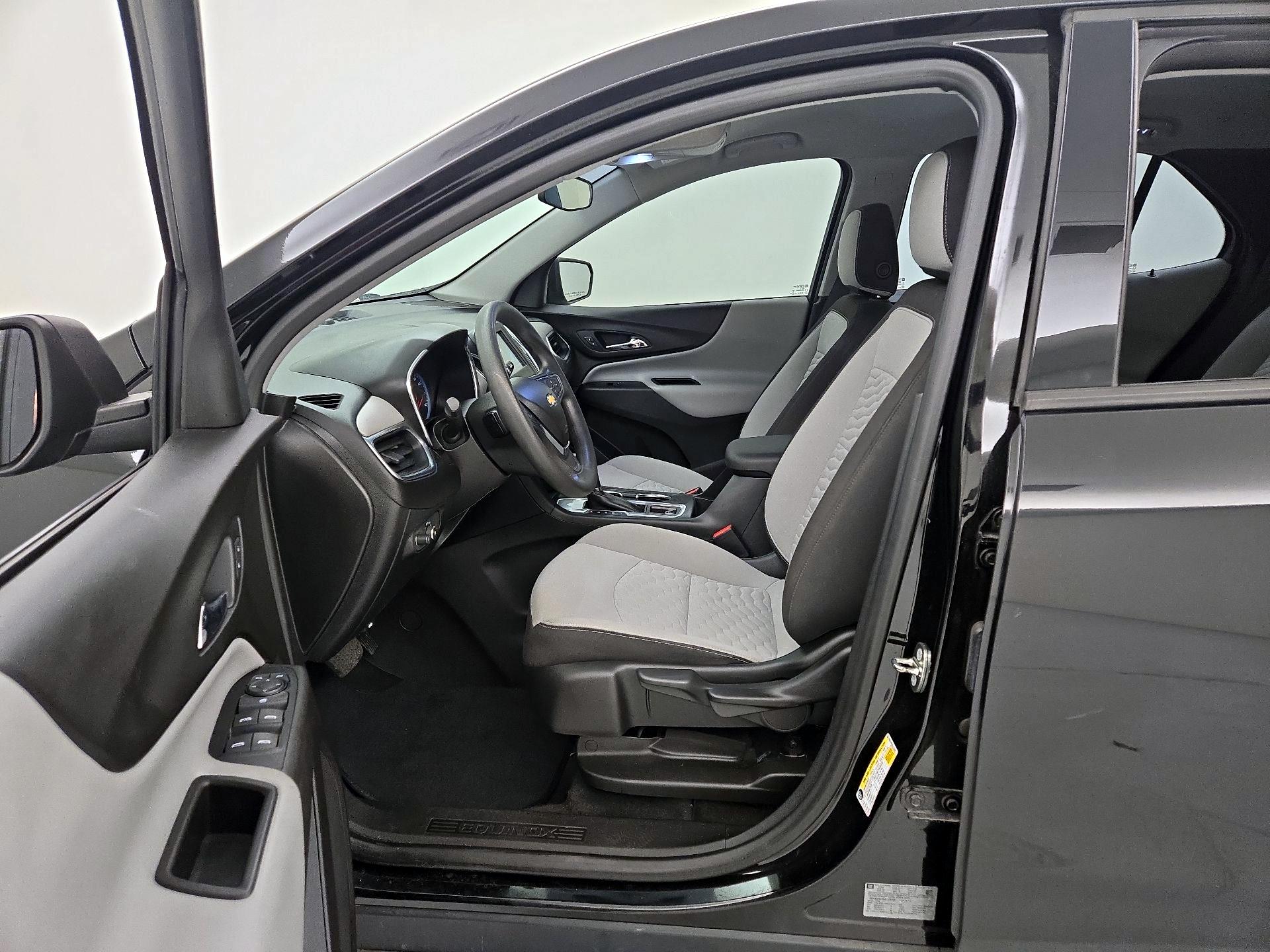 Thumbnail: 2018 Chevrolet Equinox - 11