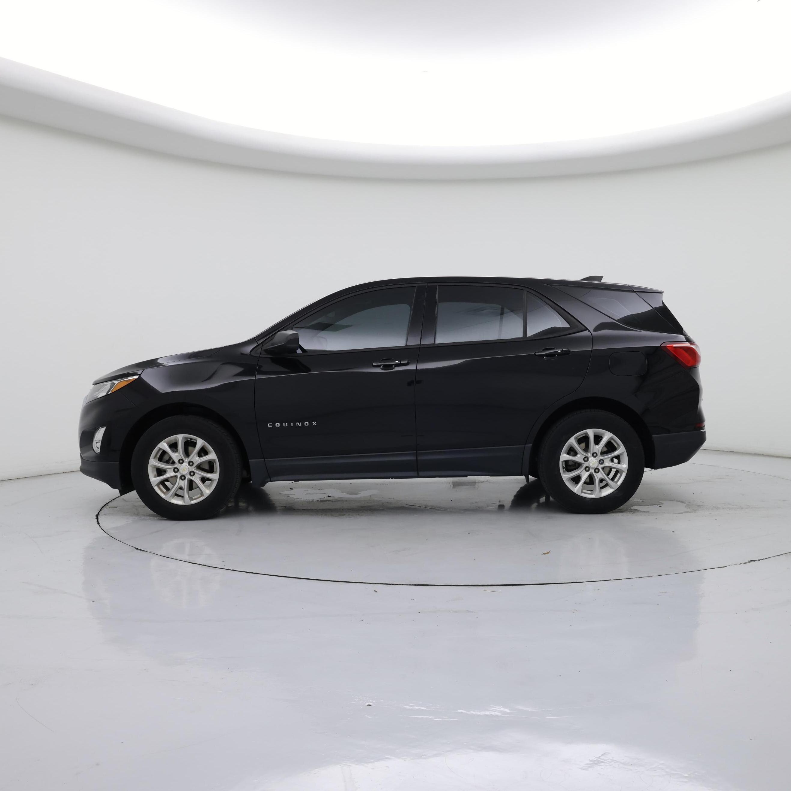 Thumbnail: 2018 Chevrolet Equinox - 3