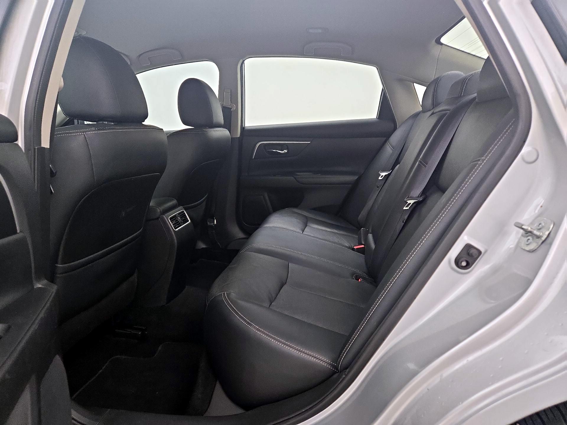 Thumbnail: 2018 Nissan Altima - 19