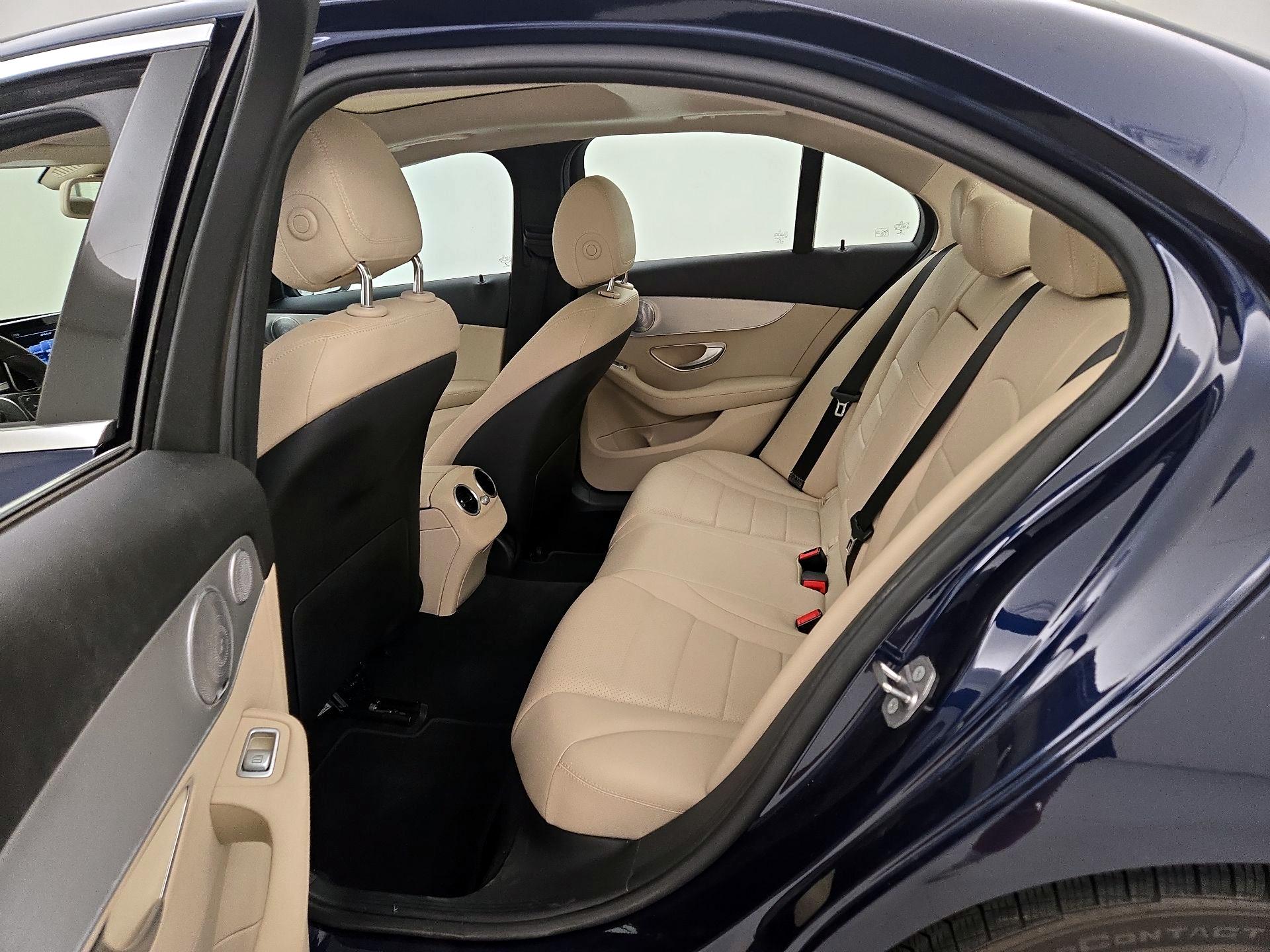 Thumbnail: 2016 Mercedes-Benz C-Class - 20