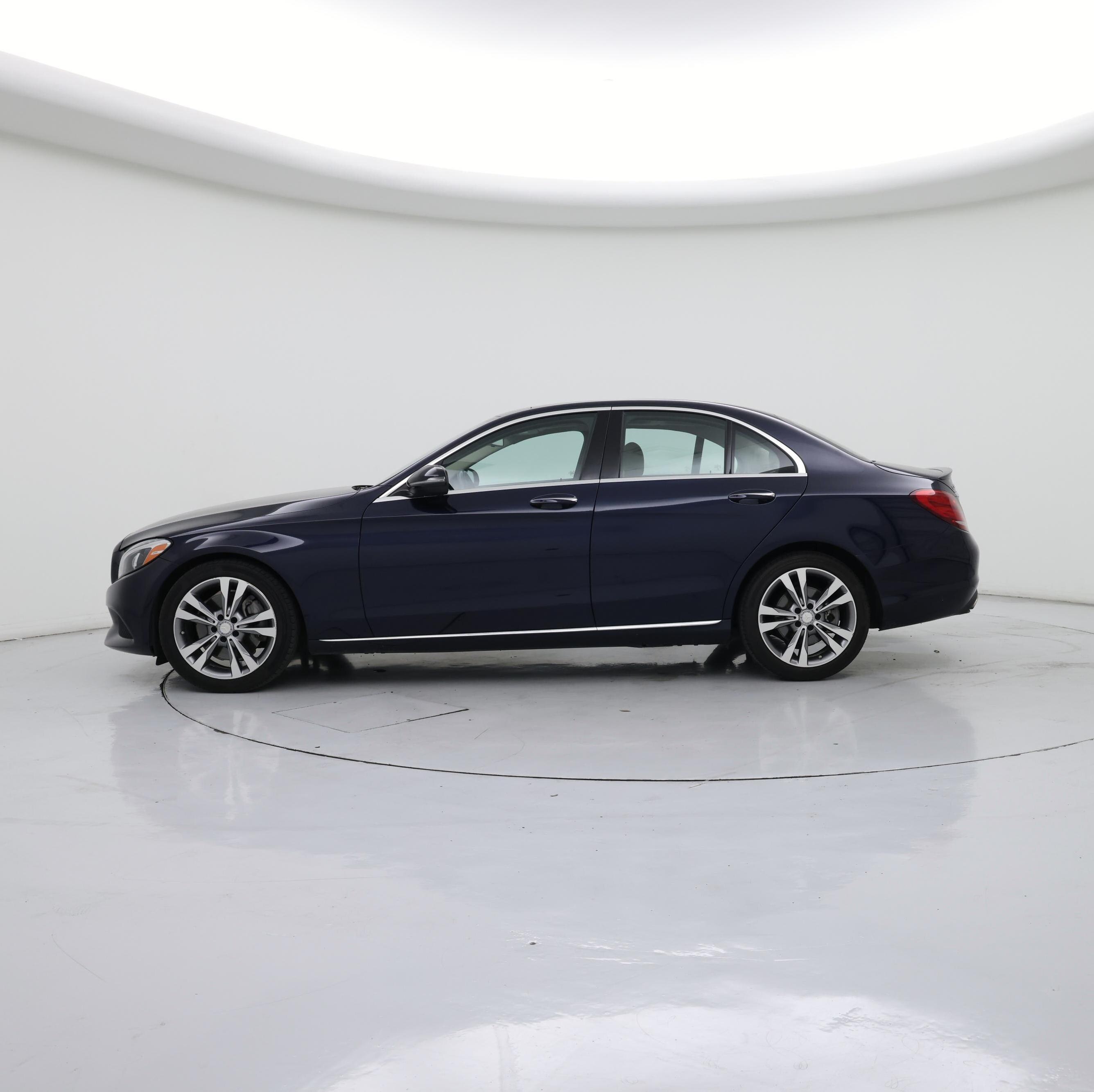 Thumbnail: 2016 Mercedes-Benz C-Class - 3