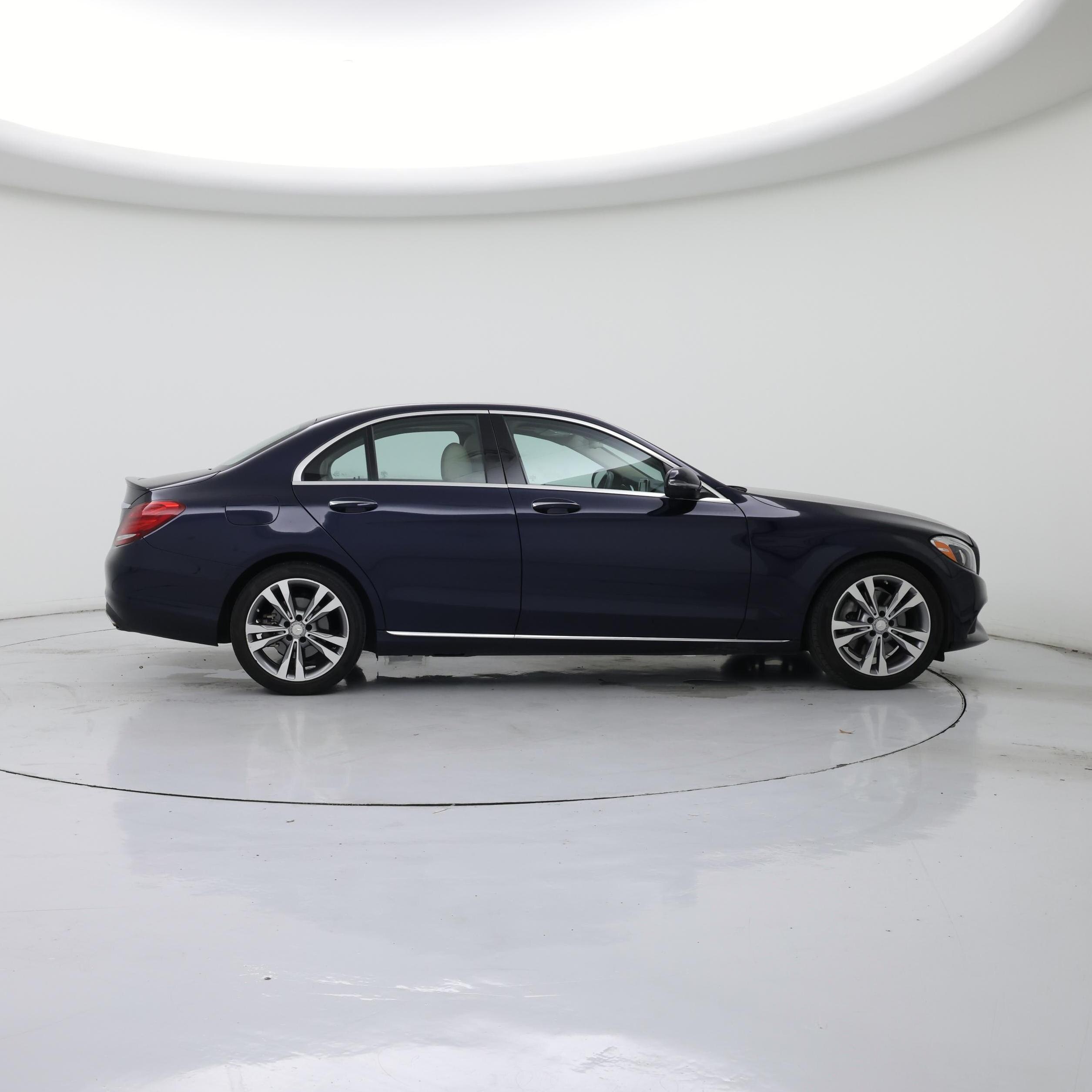 Thumbnail: 2016 Mercedes-Benz C-Class - 7