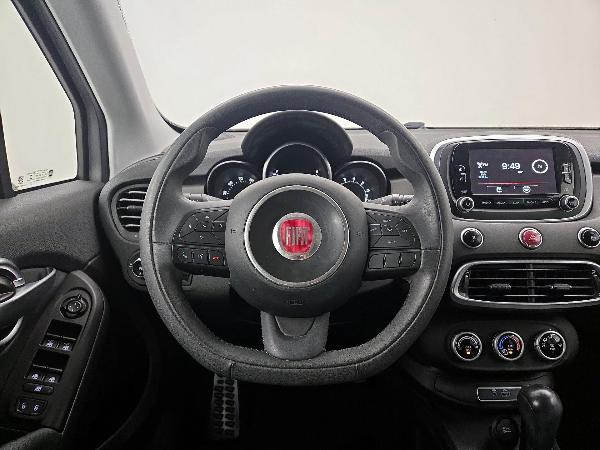 Thumbnail: 2016 Fiat 500X - 10