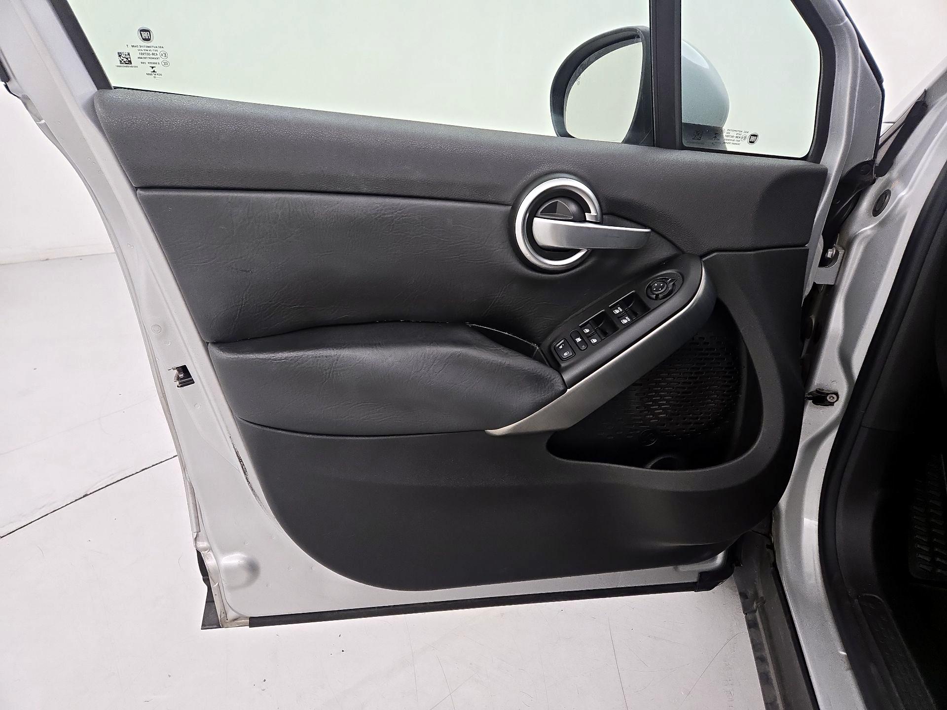 Thumbnail: 2016 Fiat 500X - 12
