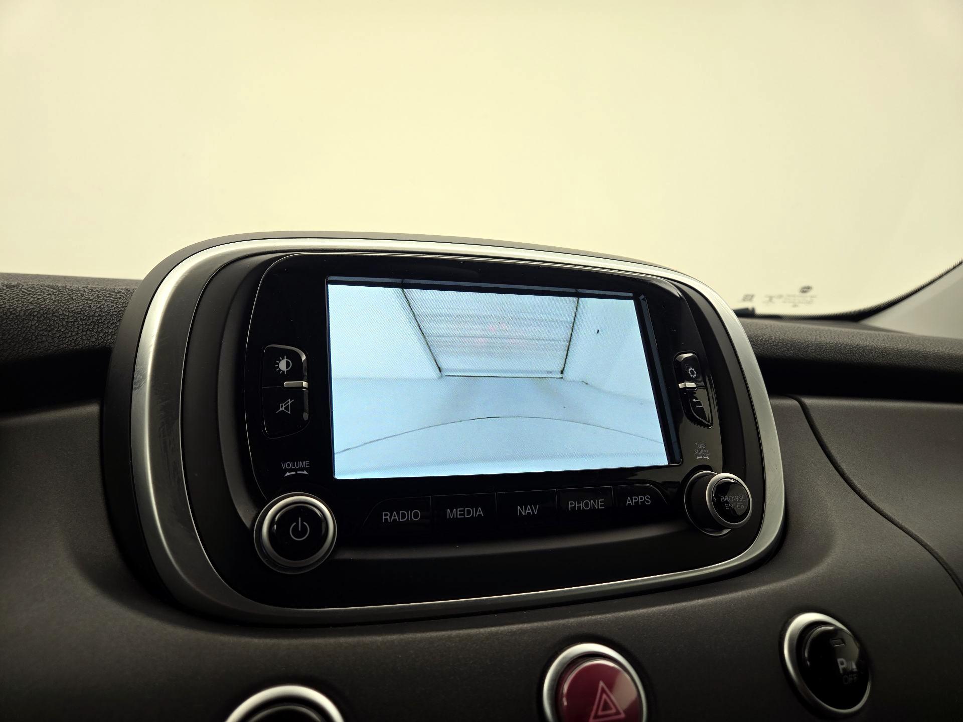 Thumbnail: 2016 Fiat 500X - 15