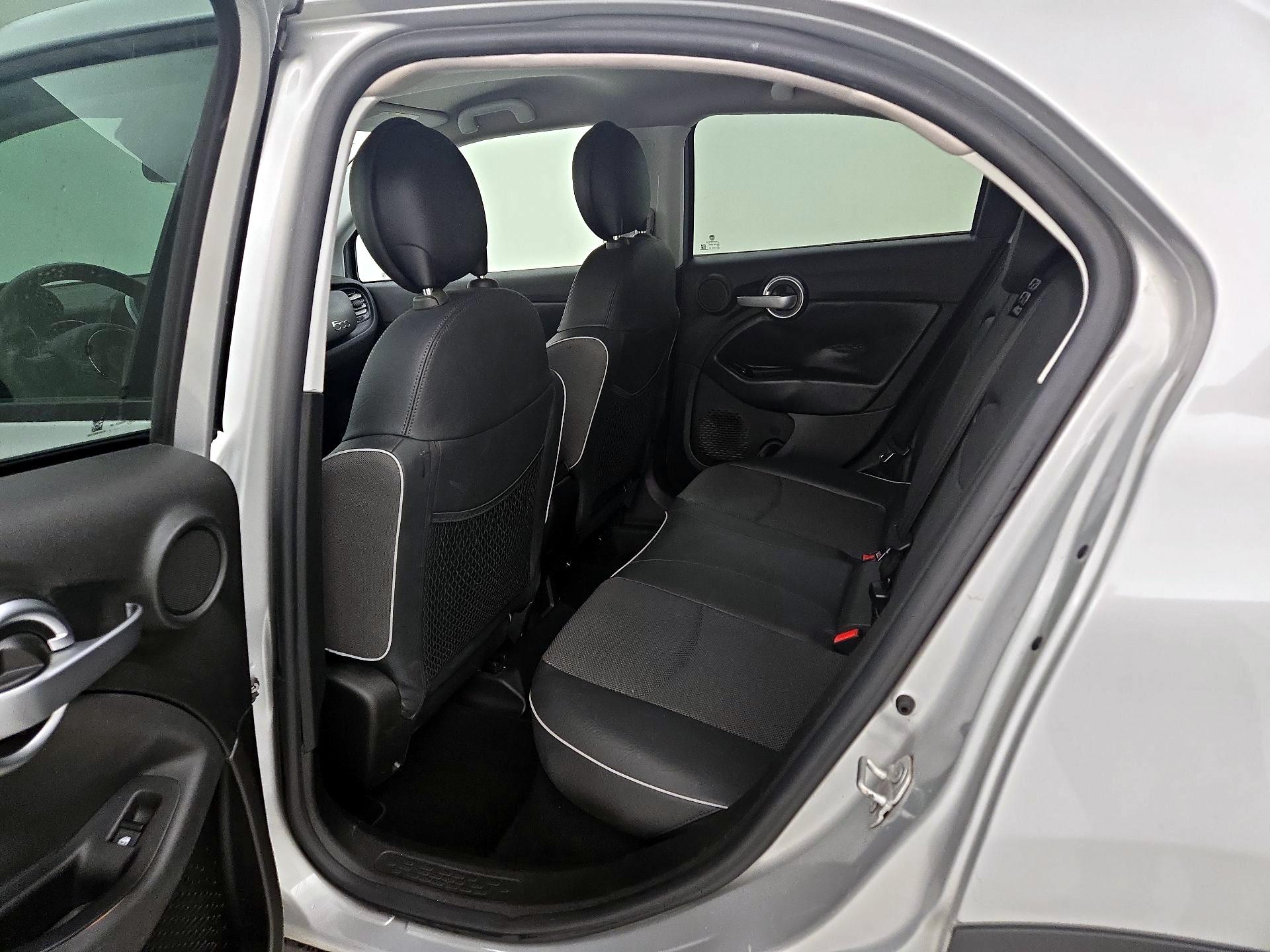 Thumbnail: 2016 Fiat 500X - 20