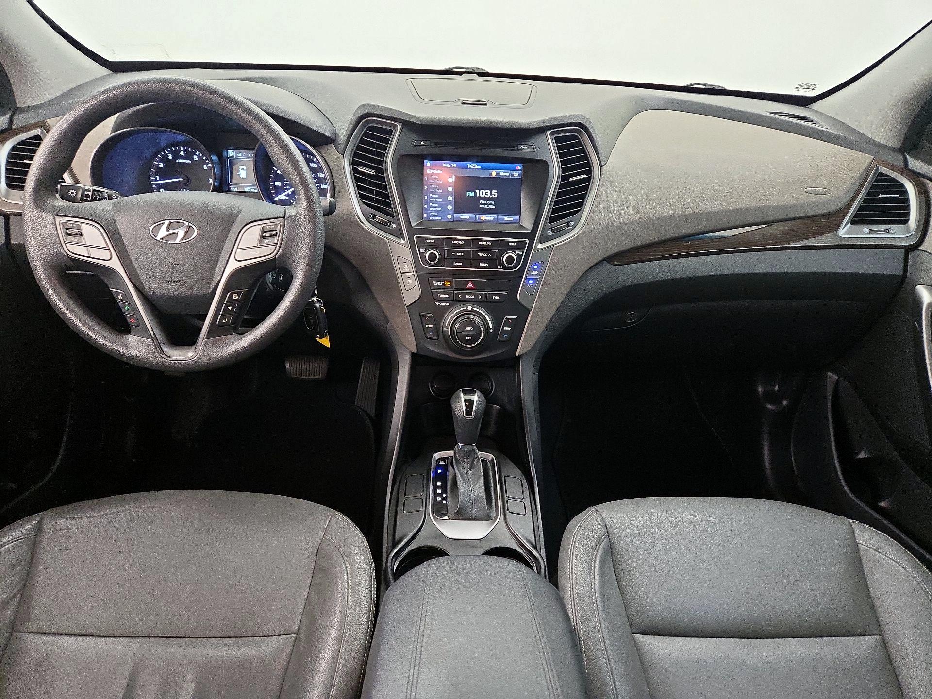 Thumbnail: 2017 Hyundai Santa Fe - 9