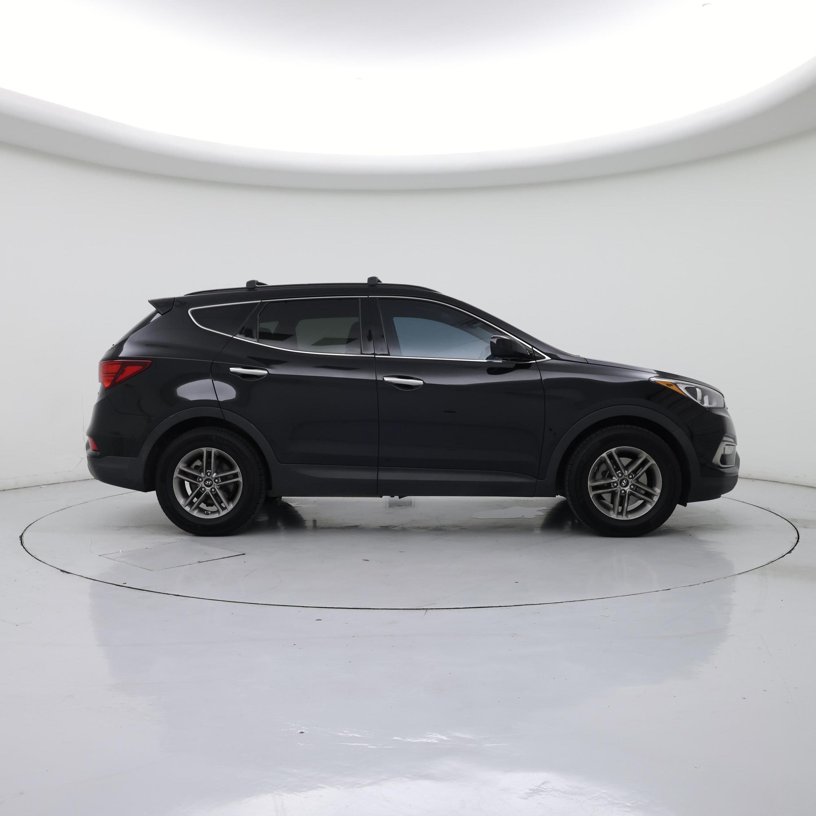 Thumbnail: 2017 Hyundai Santa Fe - 7