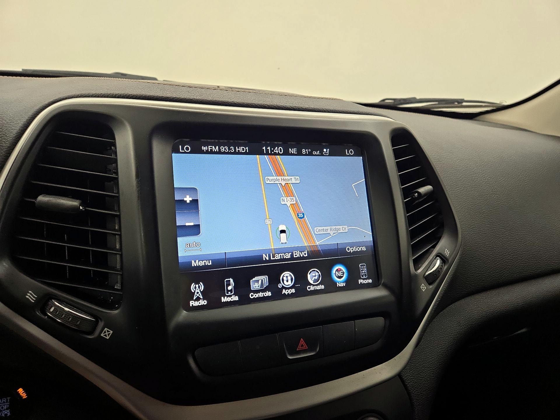 Thumbnail: 2016 Jeep Cherokee - 14