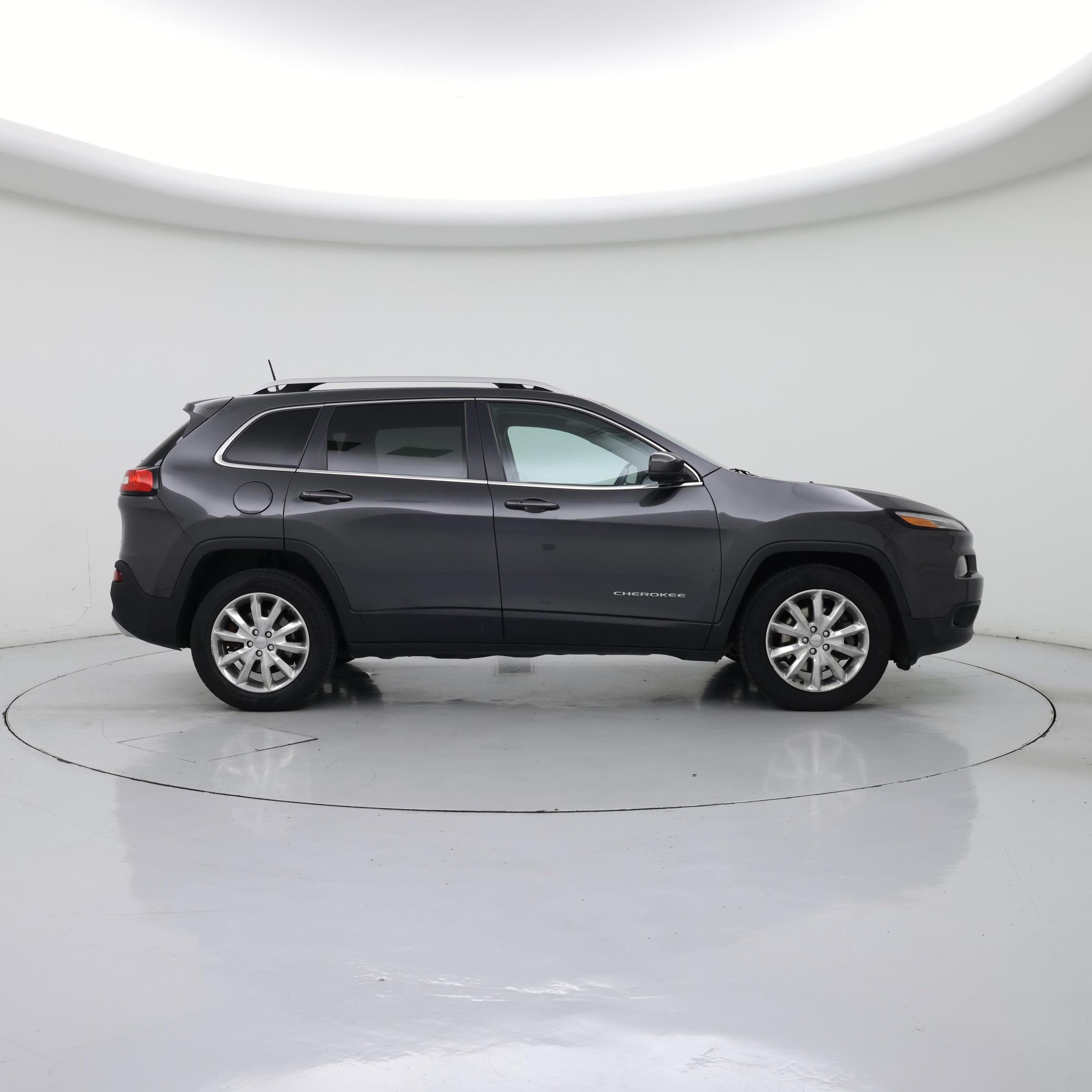Thumbnail: 2016 Jeep Cherokee - 7