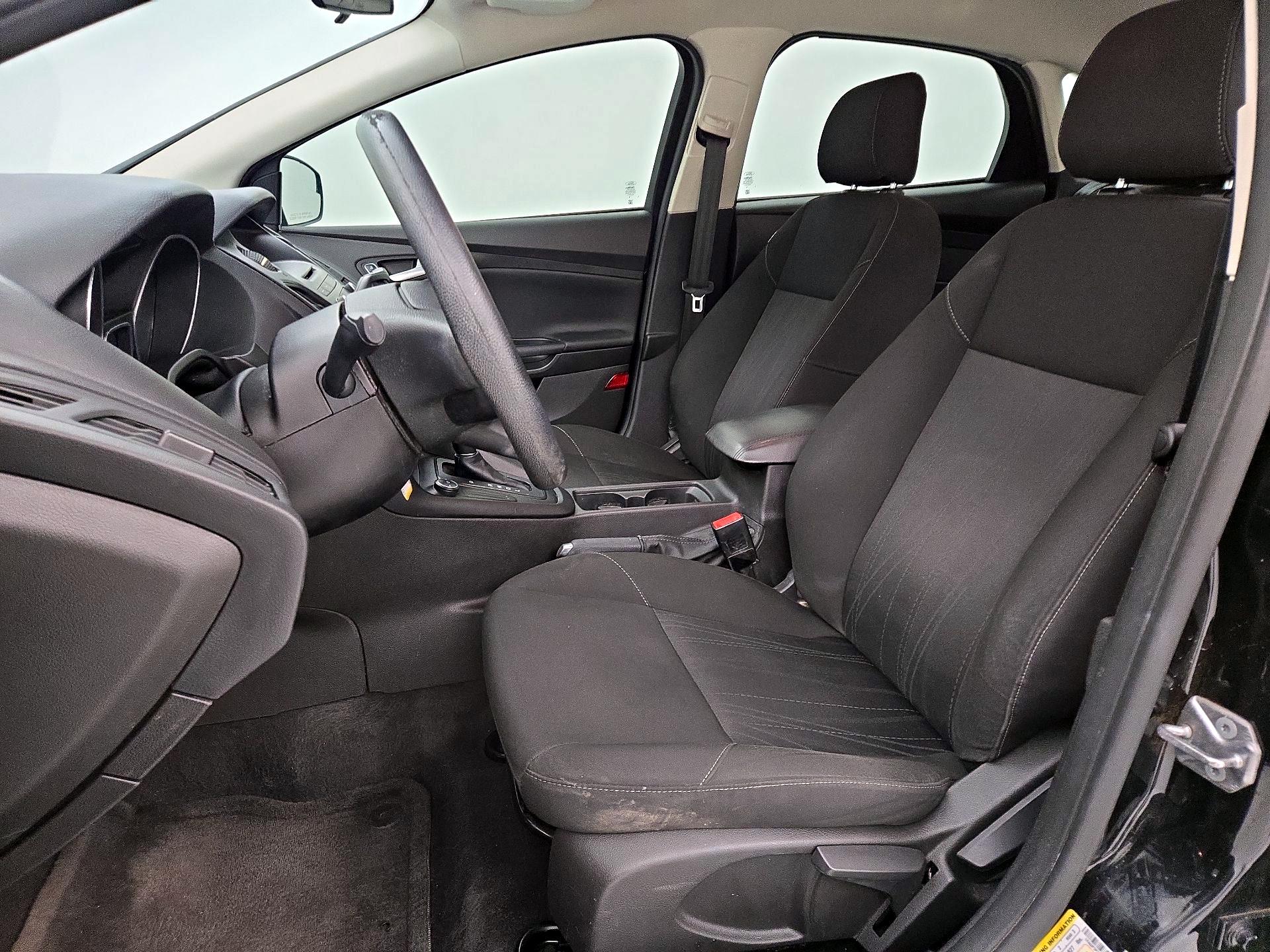 Thumbnail: 2015 Ford Focus - 11