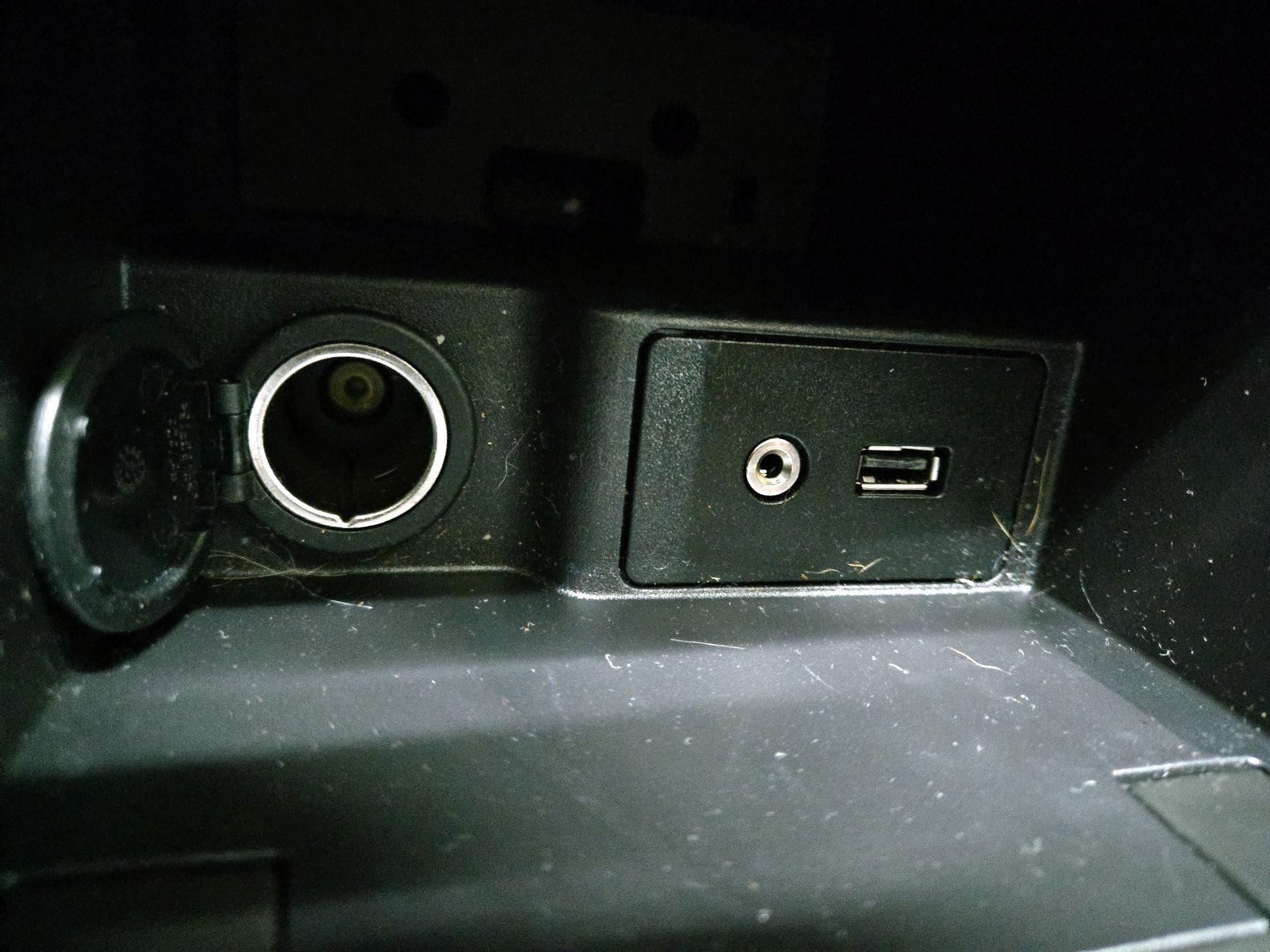 Thumbnail: 2015 Ford Focus - 17