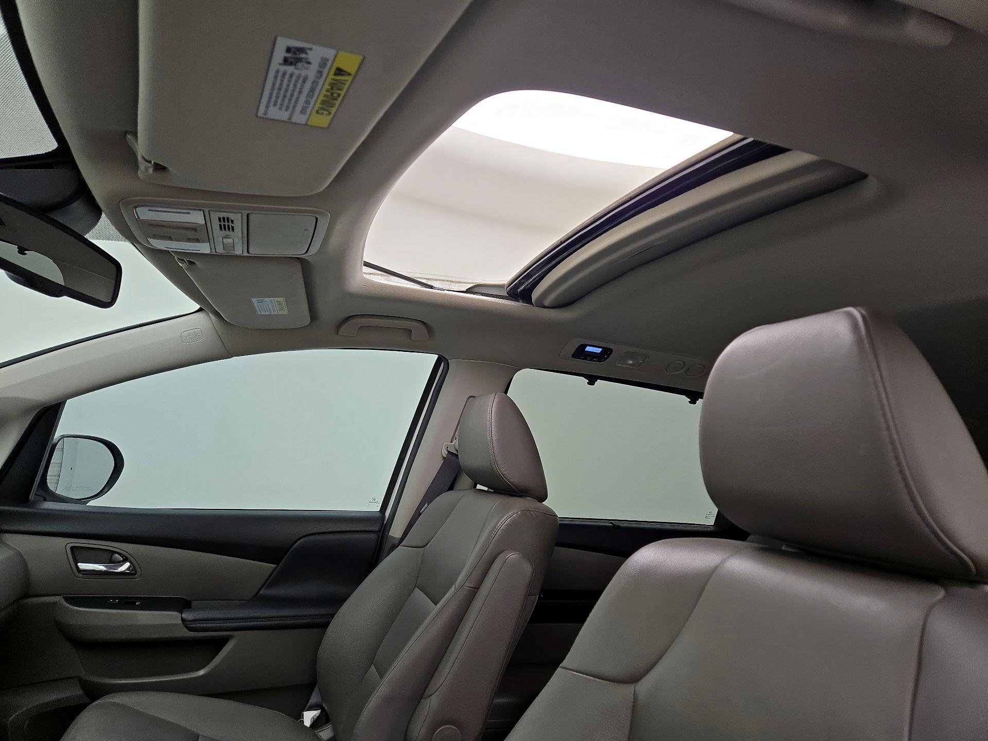 Thumbnail: 2015 Honda Odyssey - 19