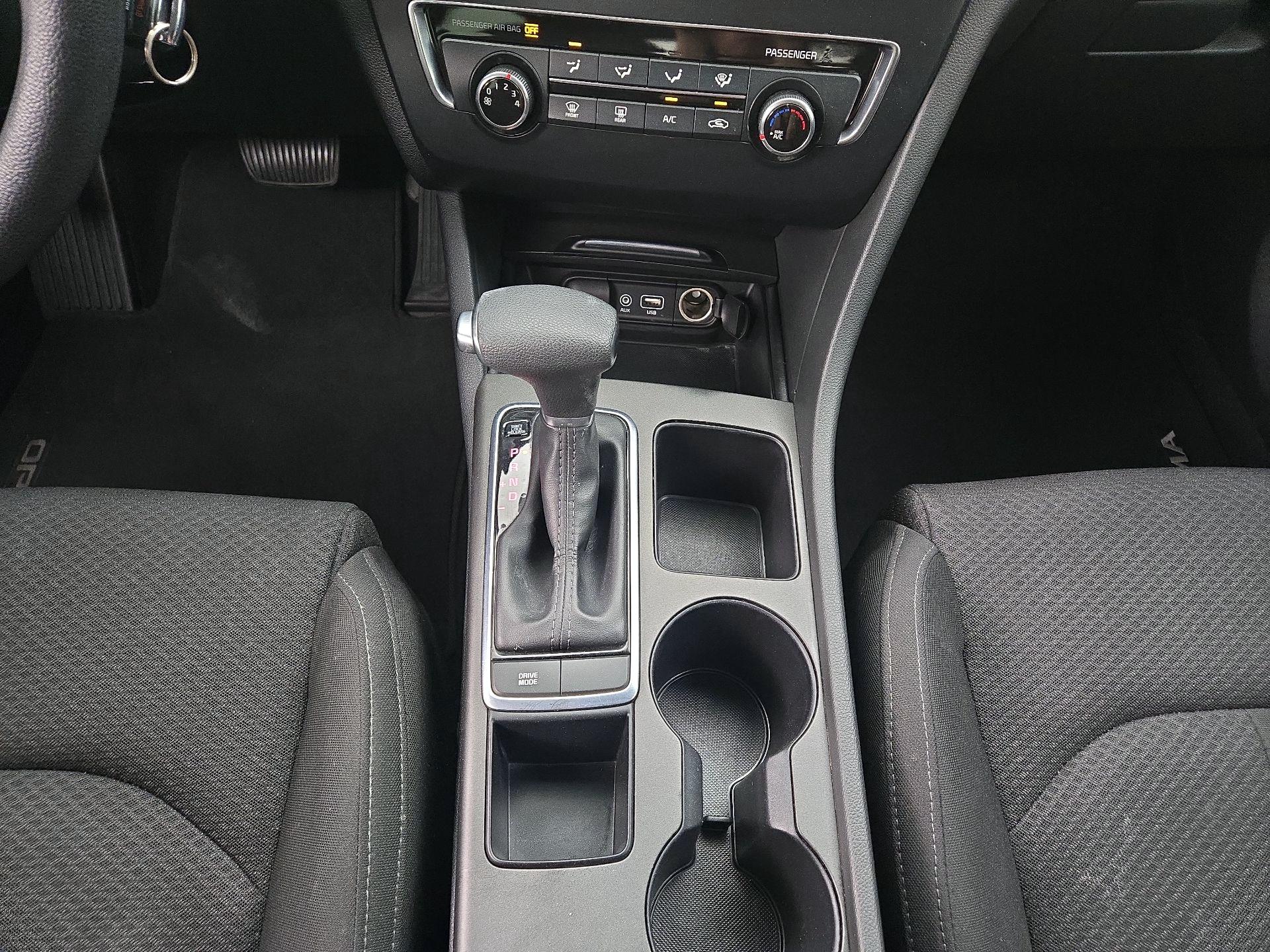 Thumbnail: 2016 Kia Optima - 17