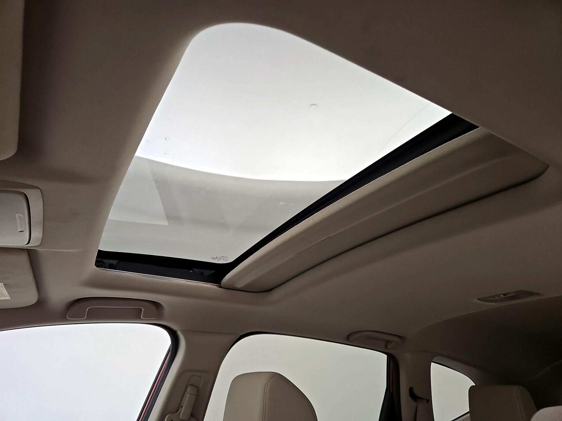 Thumbnail: 2017 Honda CR-V - 18