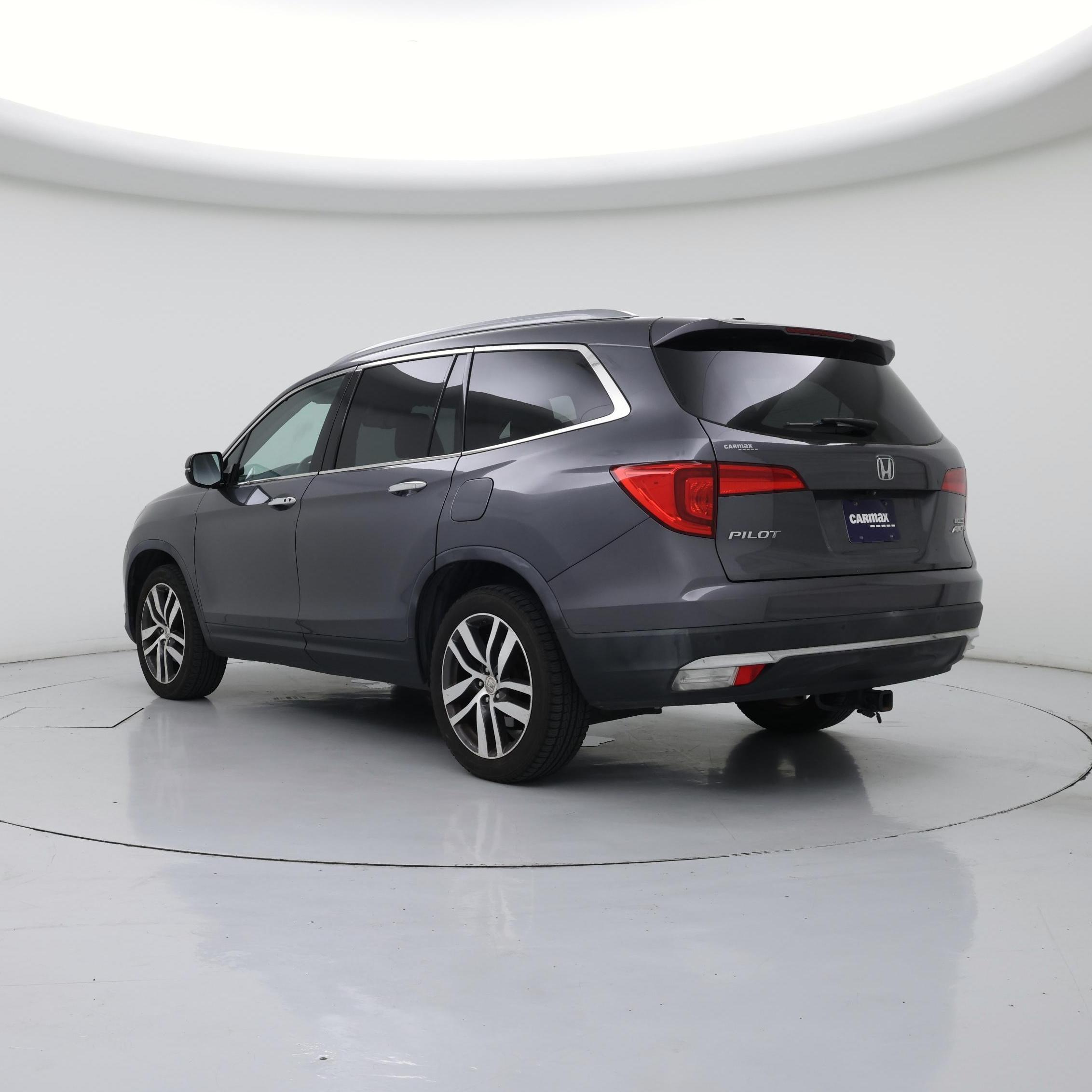 Thumbnail: 2016 Honda Pilot - 2