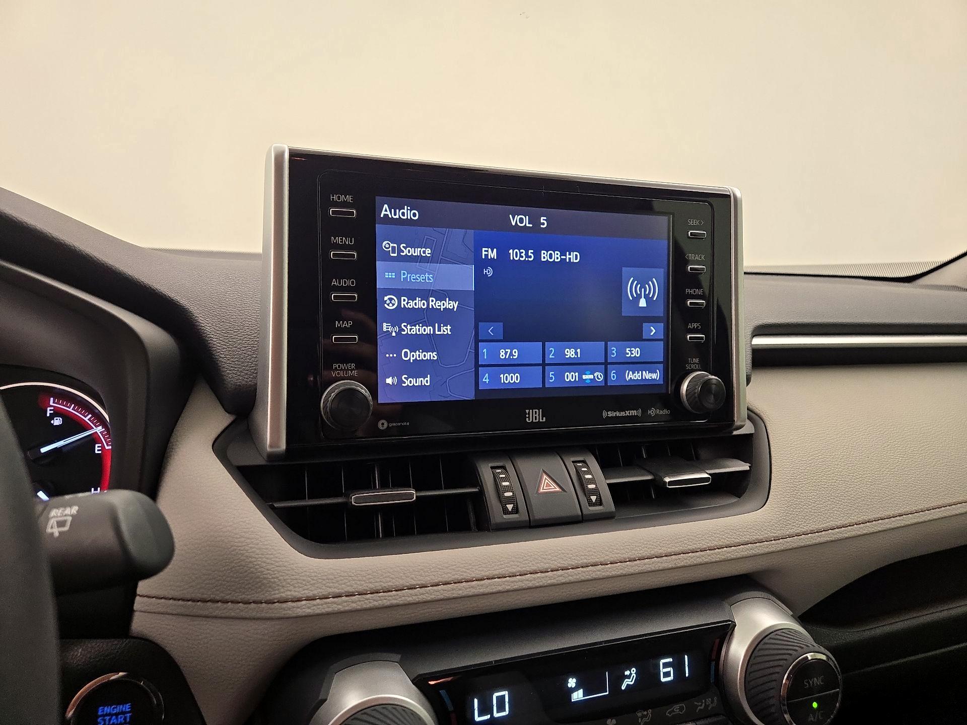Thumbnail: 2019 Toyota RAV4 - 15