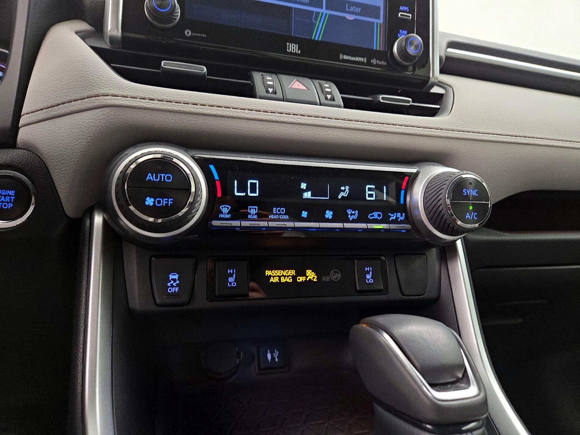 Thumbnail: 2019 Toyota RAV4 - 16
