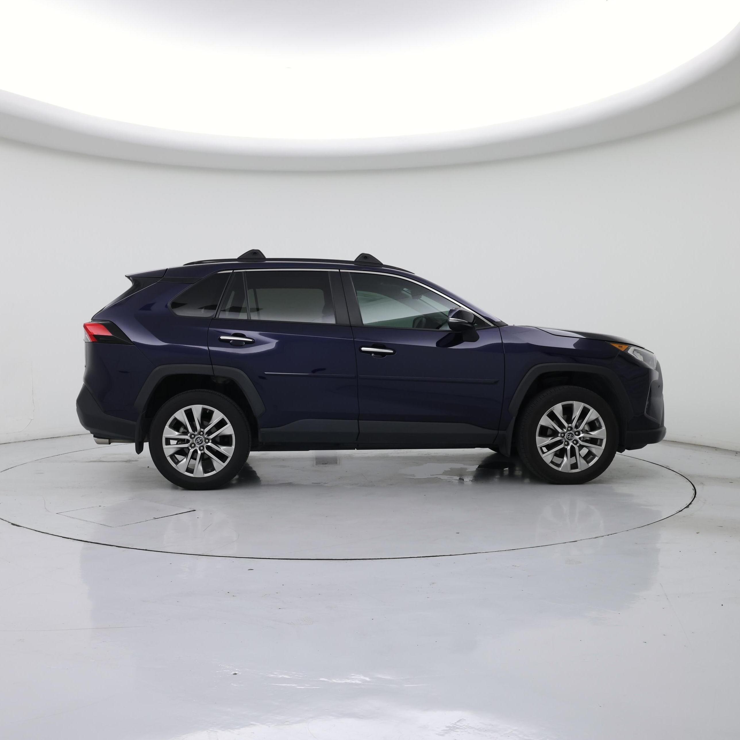 Thumbnail: 2019 Toyota RAV4 - 7