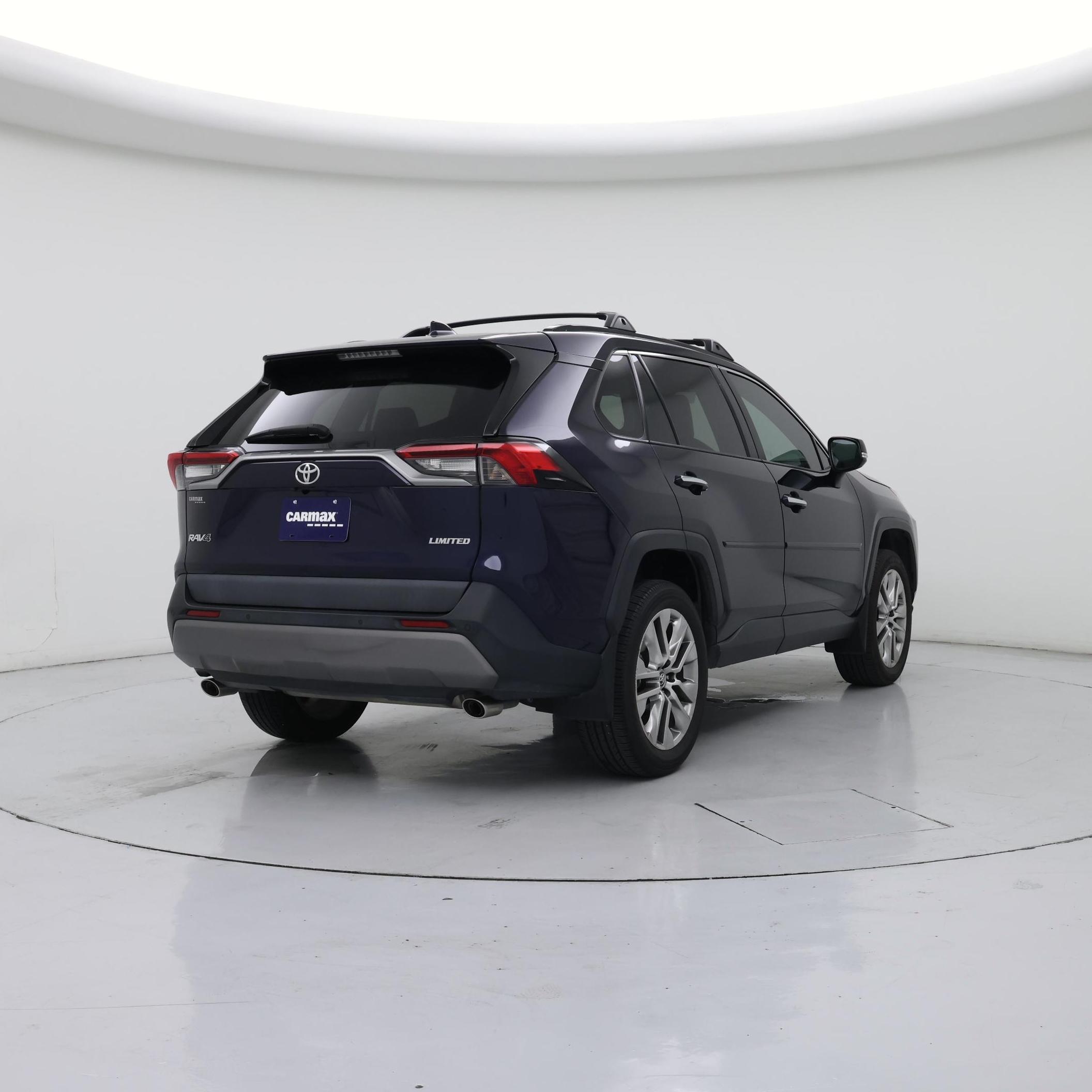 Thumbnail: 2019 Toyota RAV4 - 8
