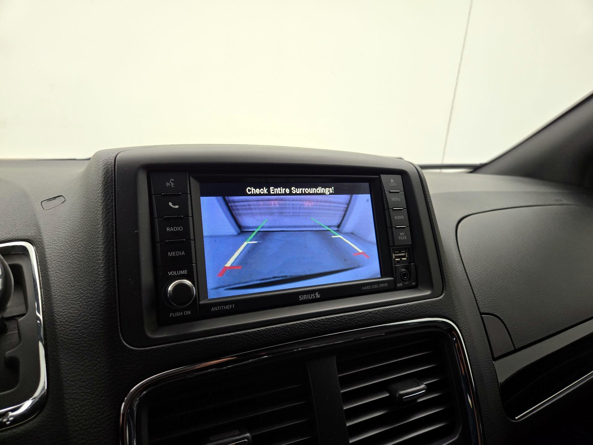 Thumbnail: 2020 Dodge Grand Caravan - 14