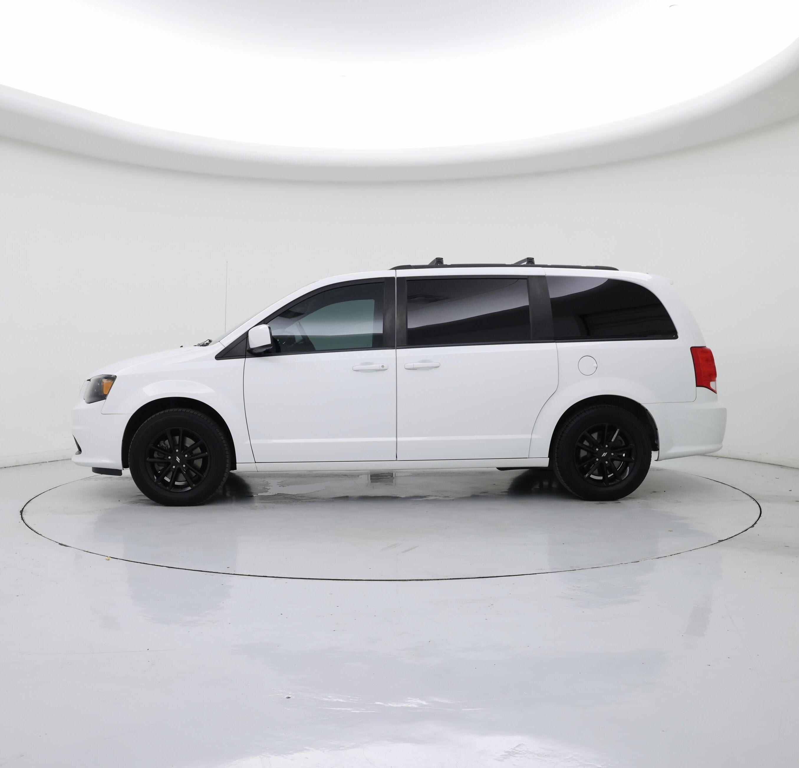 Thumbnail: 2020 Dodge Grand Caravan - 3