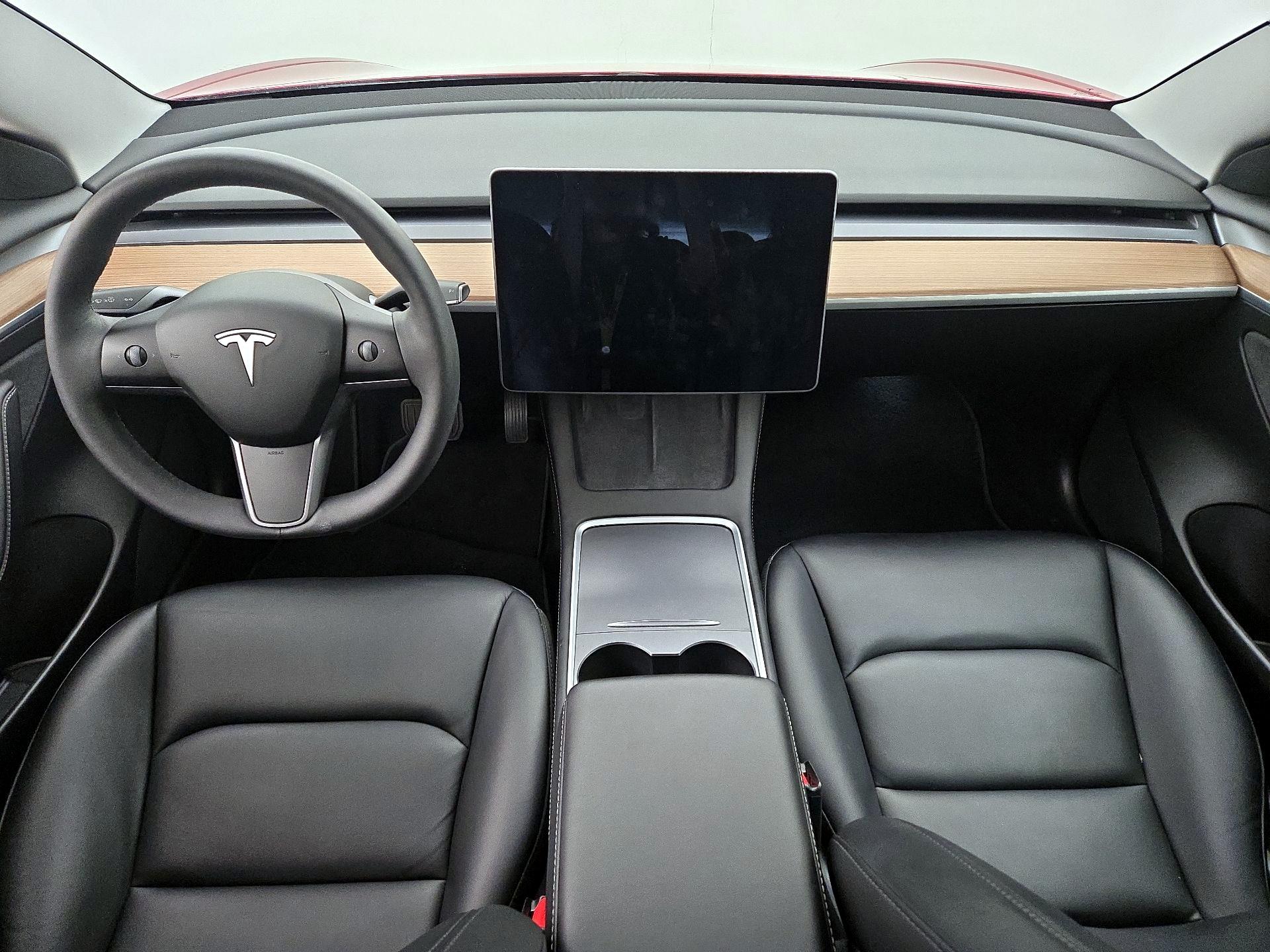 Thumbnail: 2021 Tesla Model 3 - 9