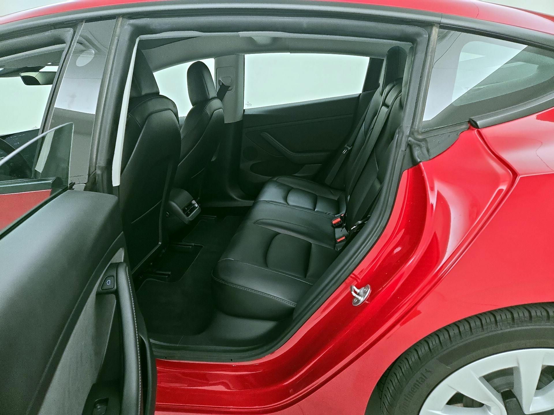 Thumbnail: 2021 Tesla Model 3 - 19