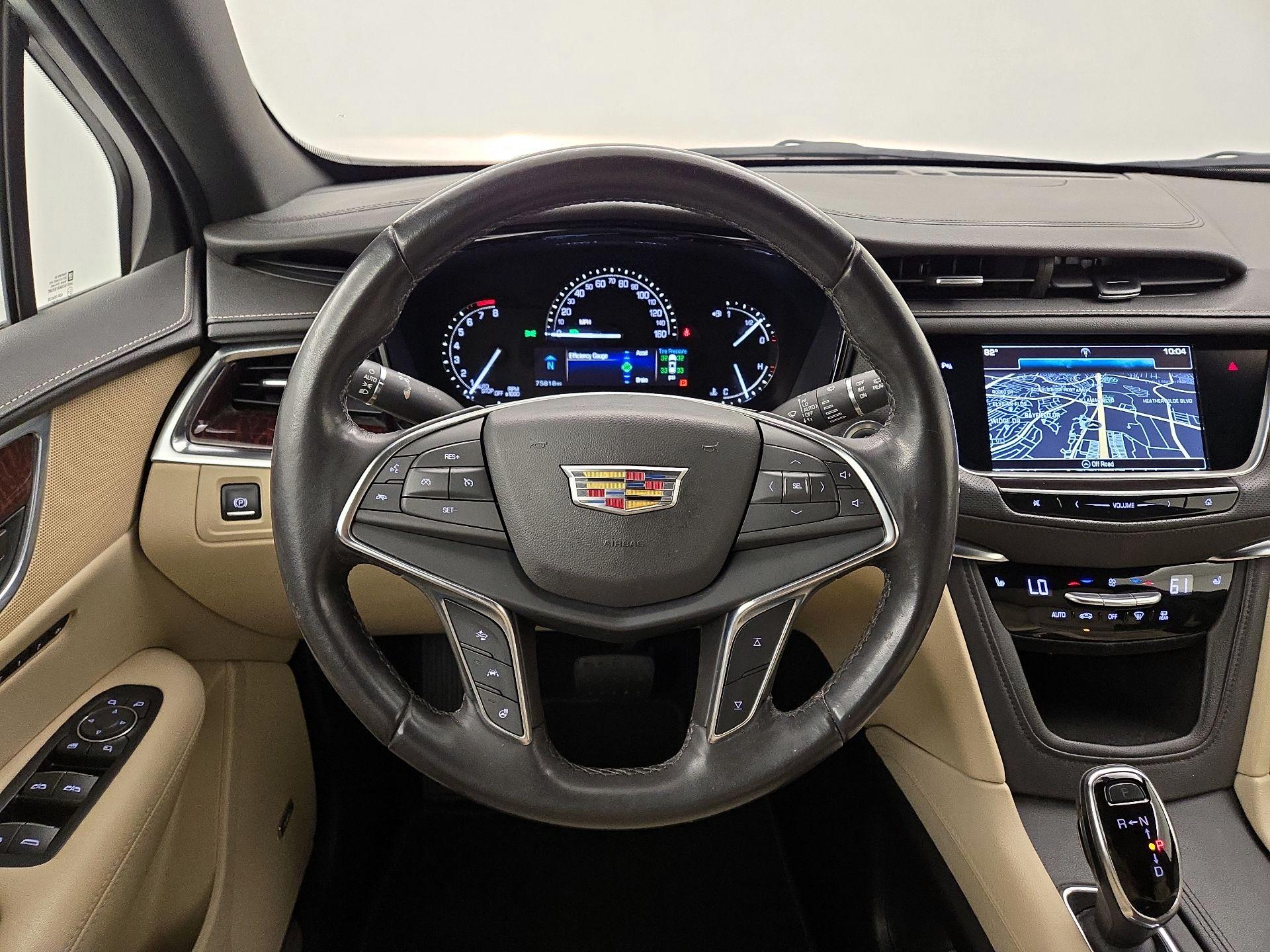Thumbnail: 2018 Cadillac XT5 - 10
