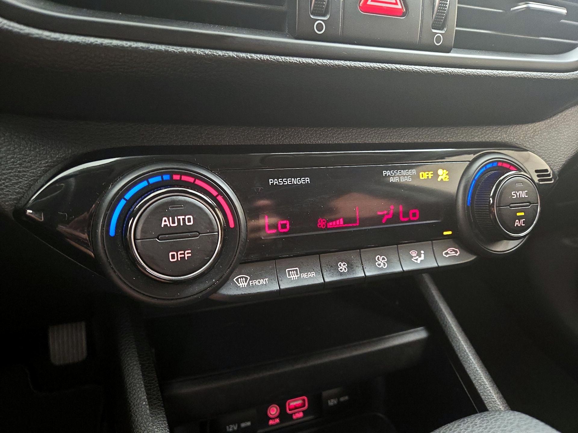 Thumbnail: 2019 Kia Forte - 16