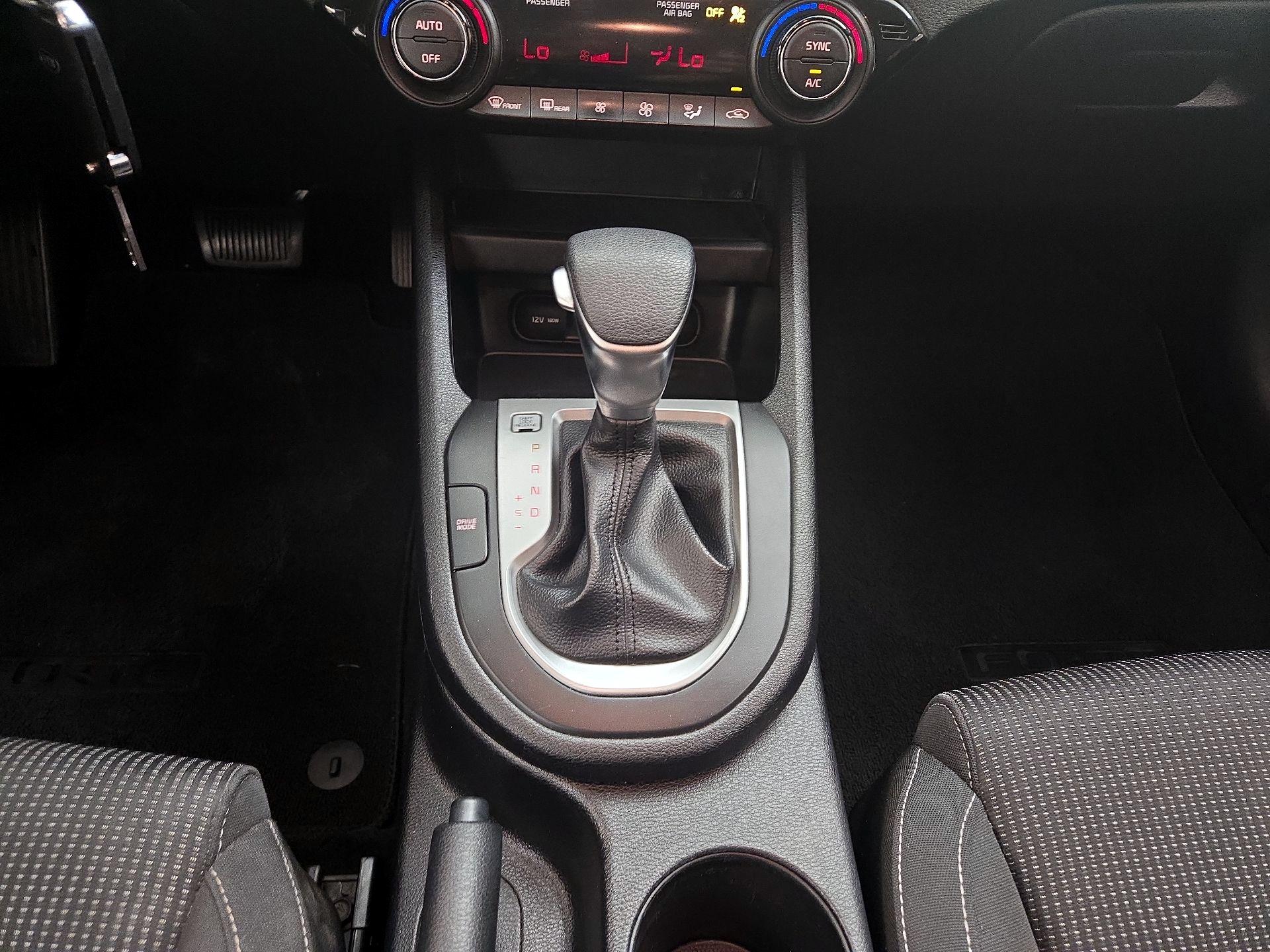 Thumbnail: 2019 Kia Forte - 17