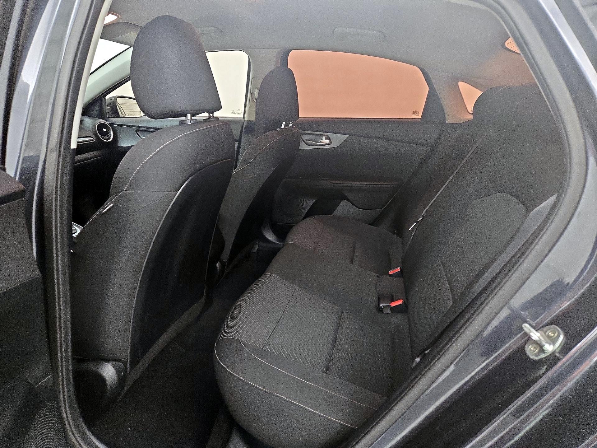 Thumbnail: 2019 Kia Forte - 19