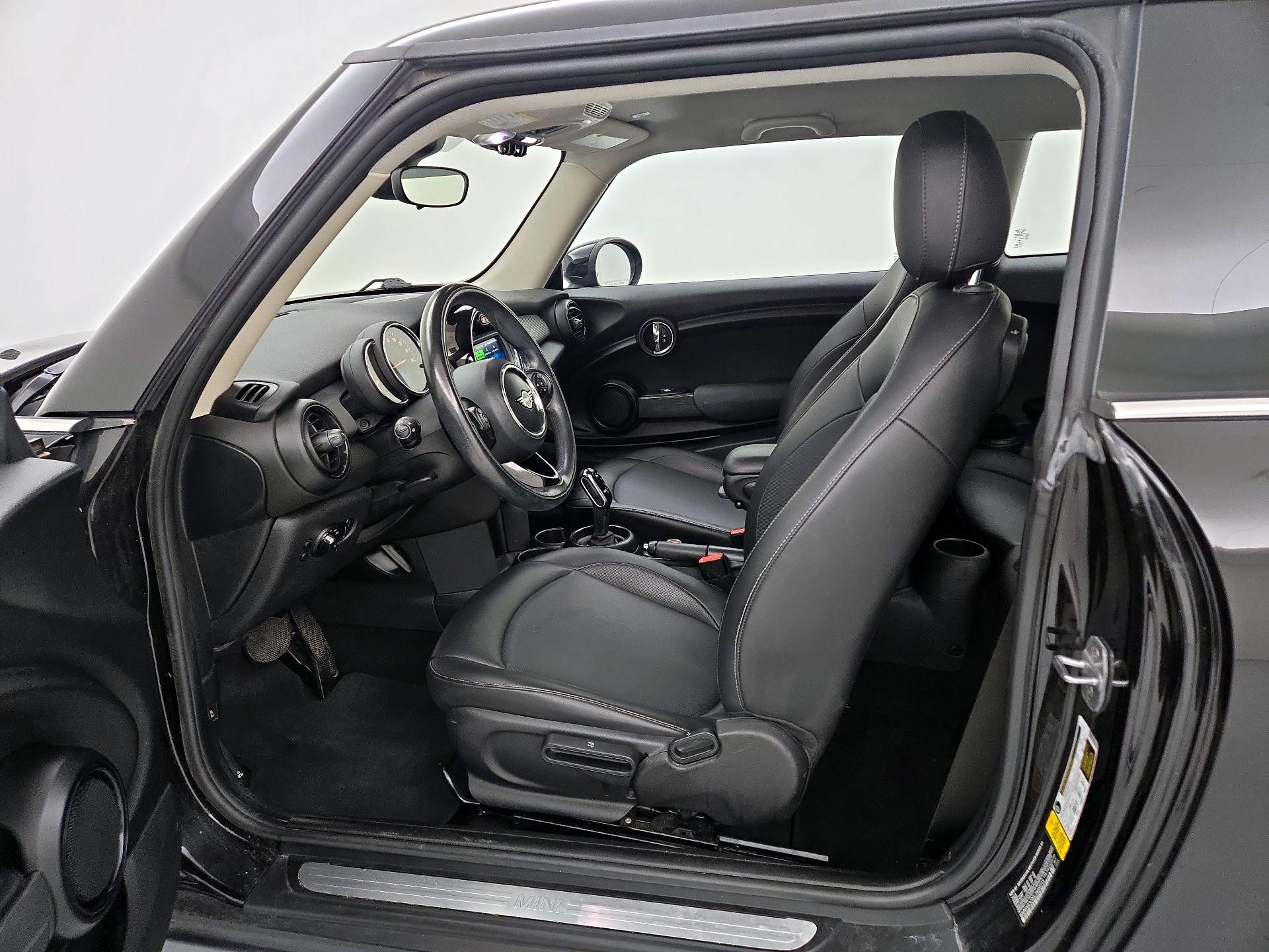 Thumbnail: 2020 MINI Cooper Hardtop - 11